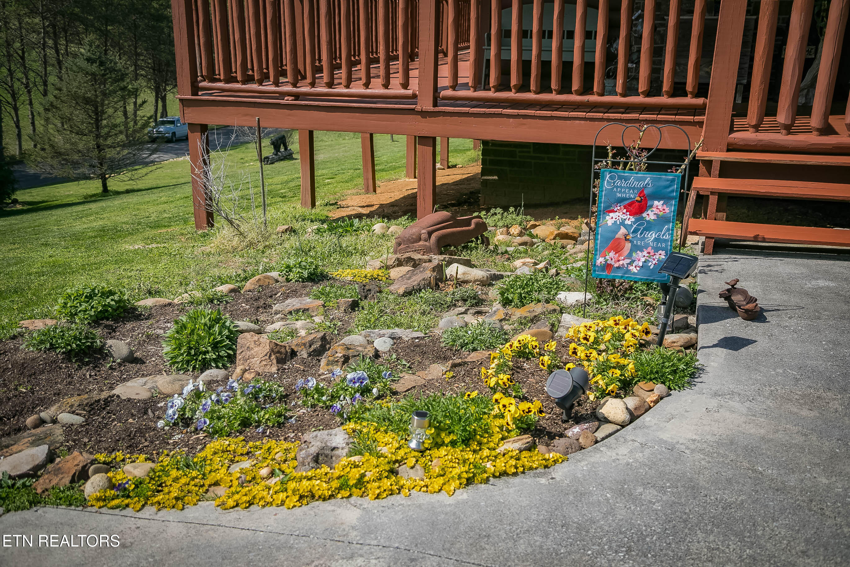 3385 Clear Valley Drive Sevierville TN 37862