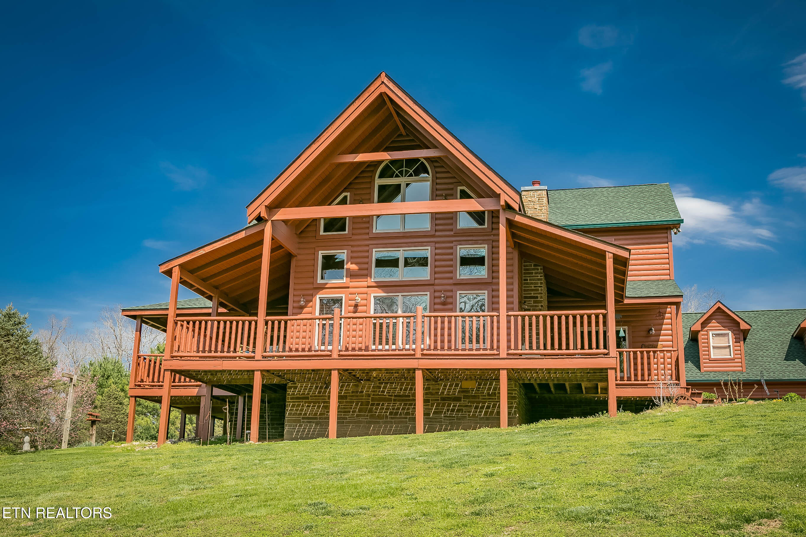 3385 Clear Valley Drive Sevierville TN 37862