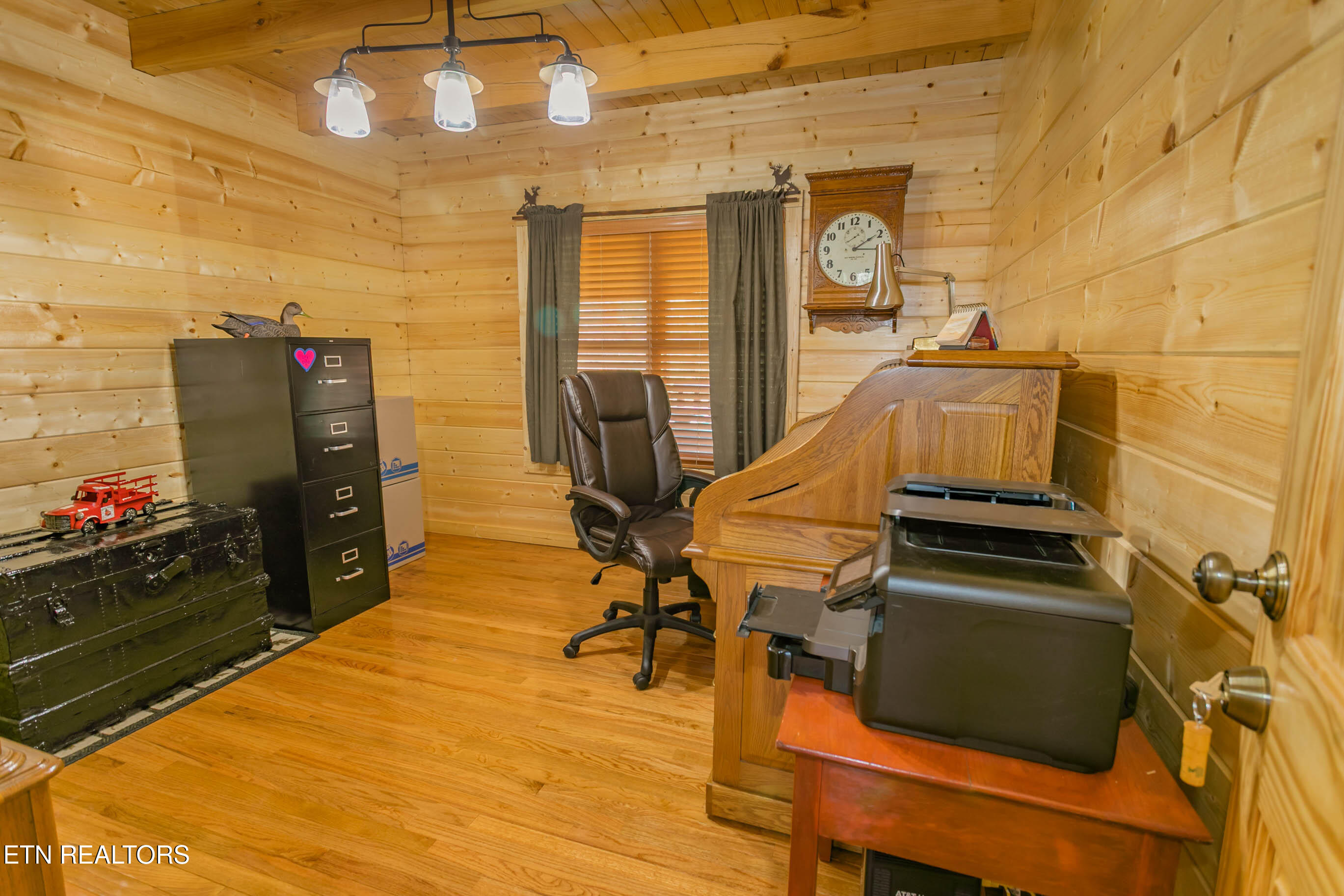 3385 Clear Valley Drive Sevierville TN 37862
