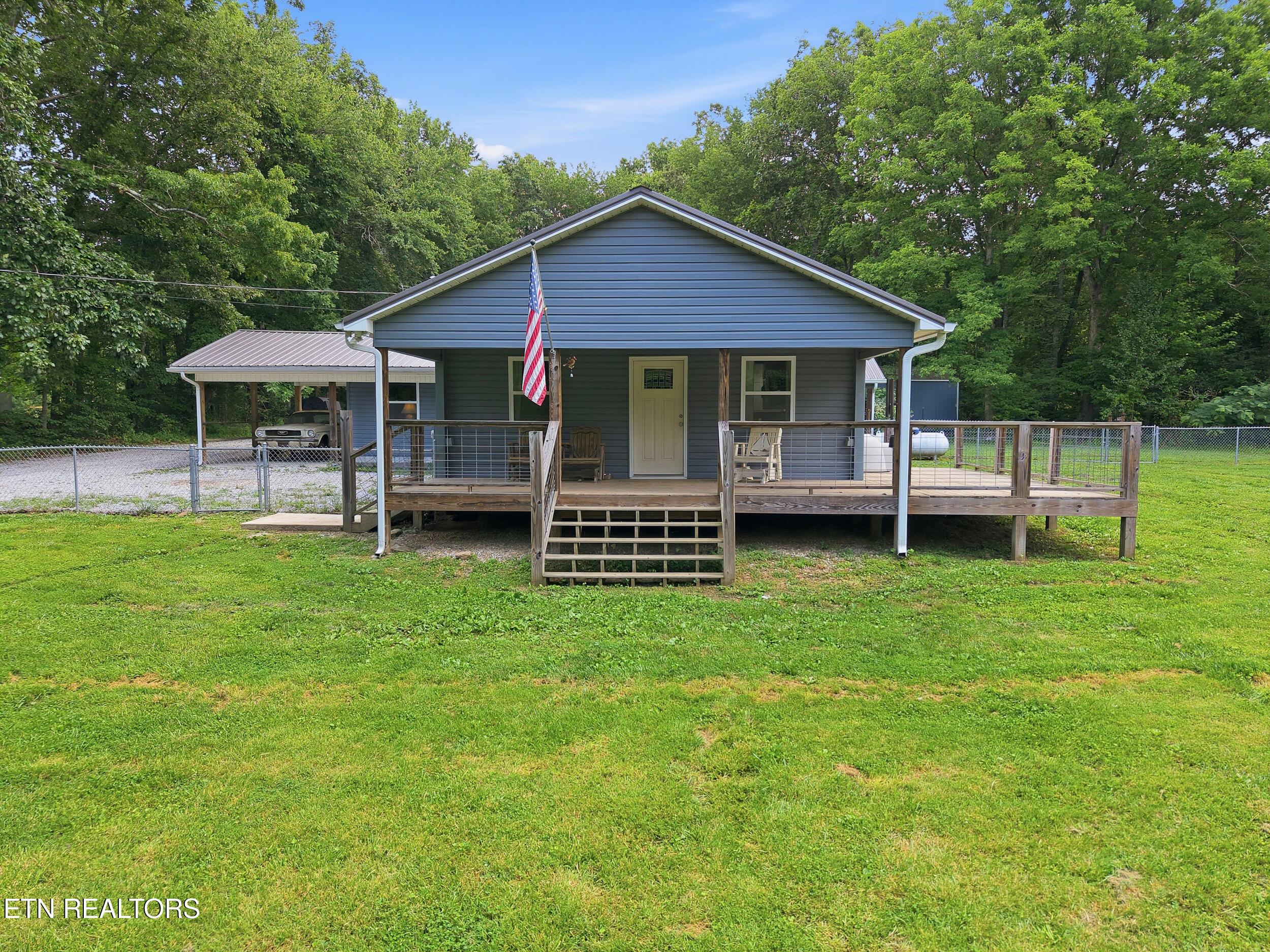 600 W End Road Rockwood TN 37854