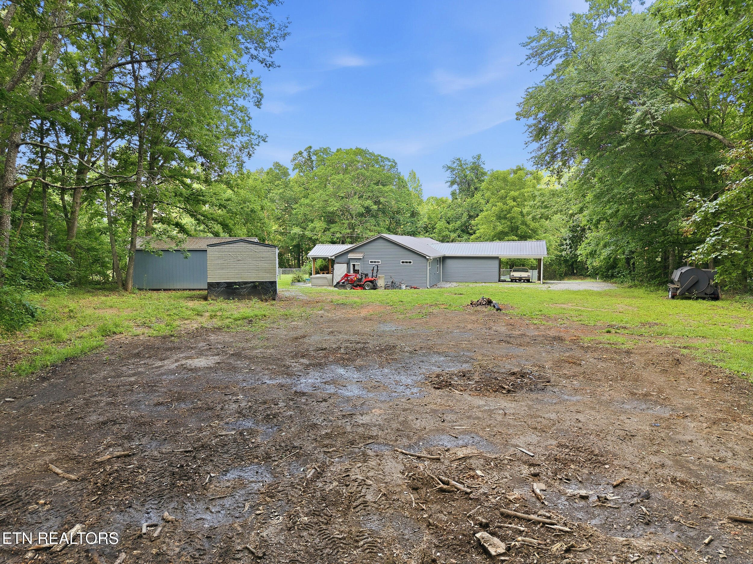 600 W End Road Rockwood TN 37854
