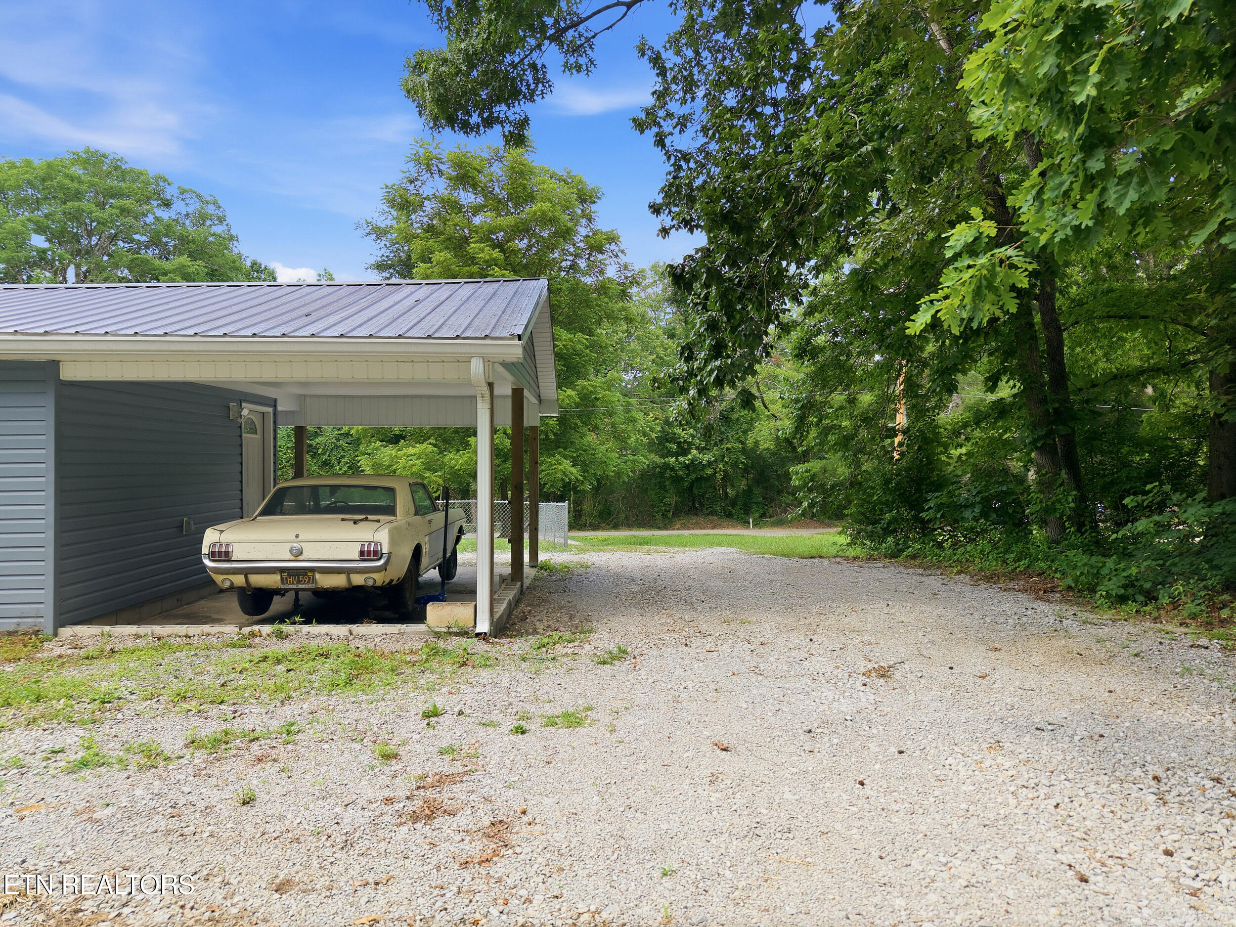 600 W End Road Rockwood TN 37854