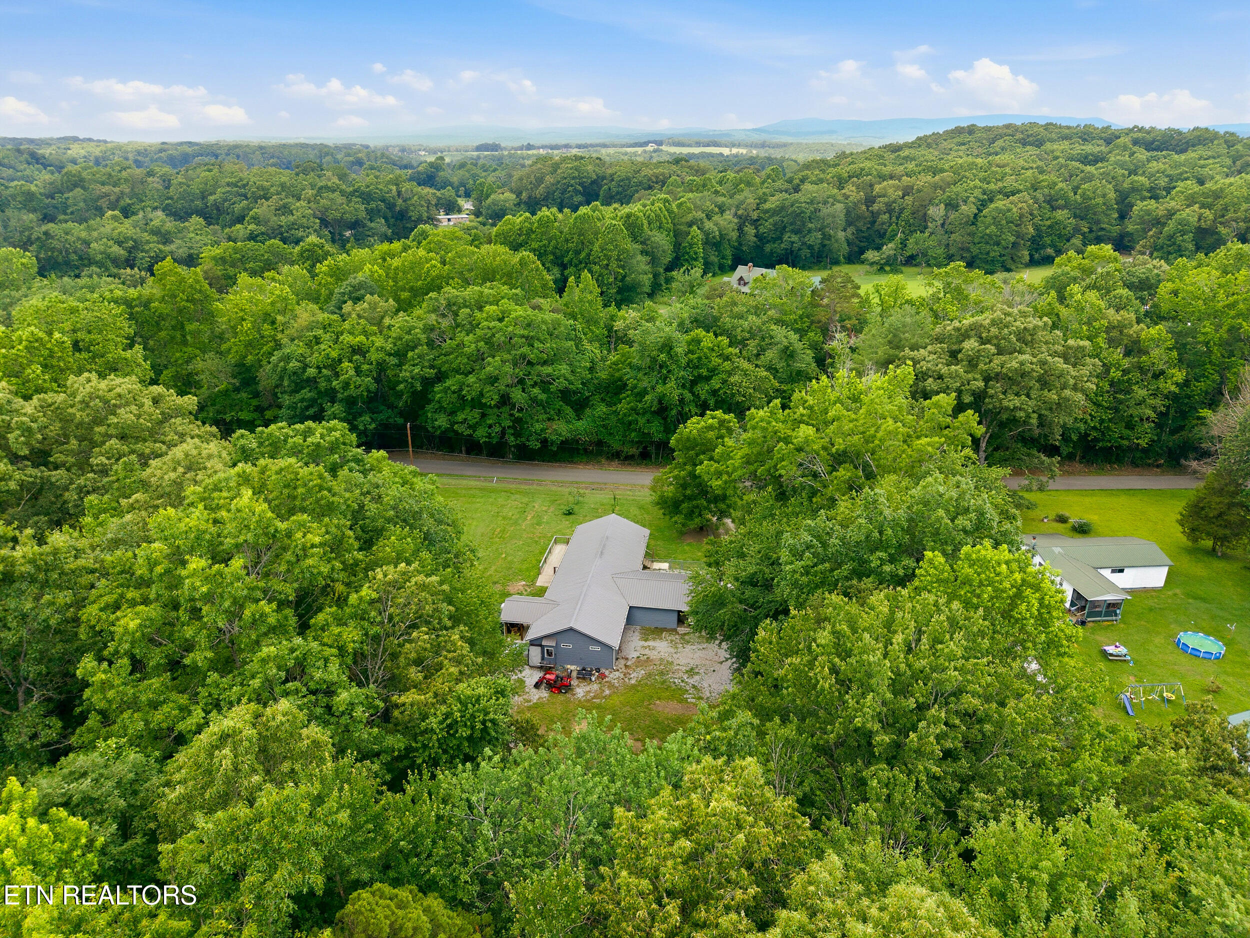 600 W End Road Rockwood TN 37854