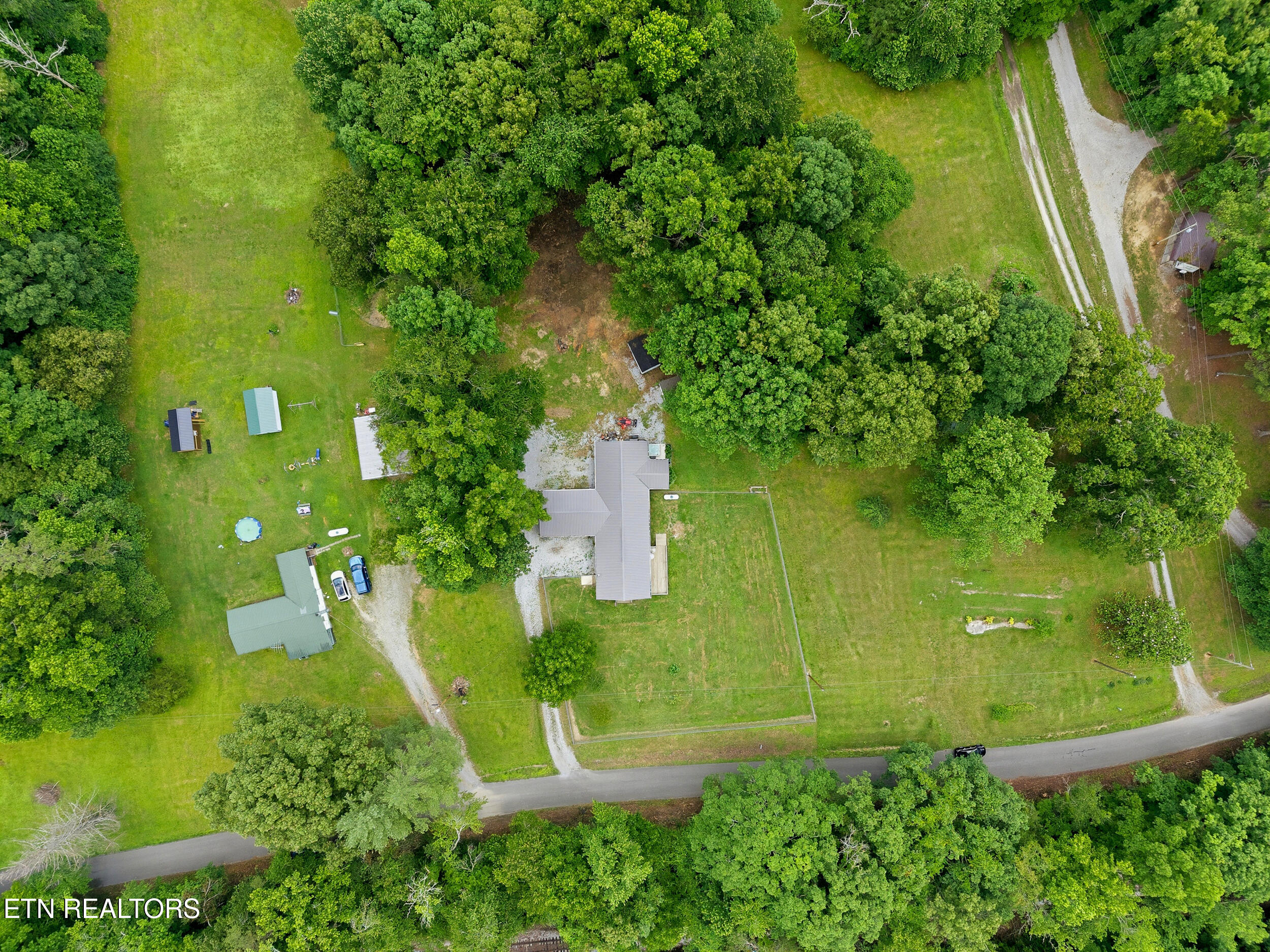 600 W End Road Rockwood TN 37854