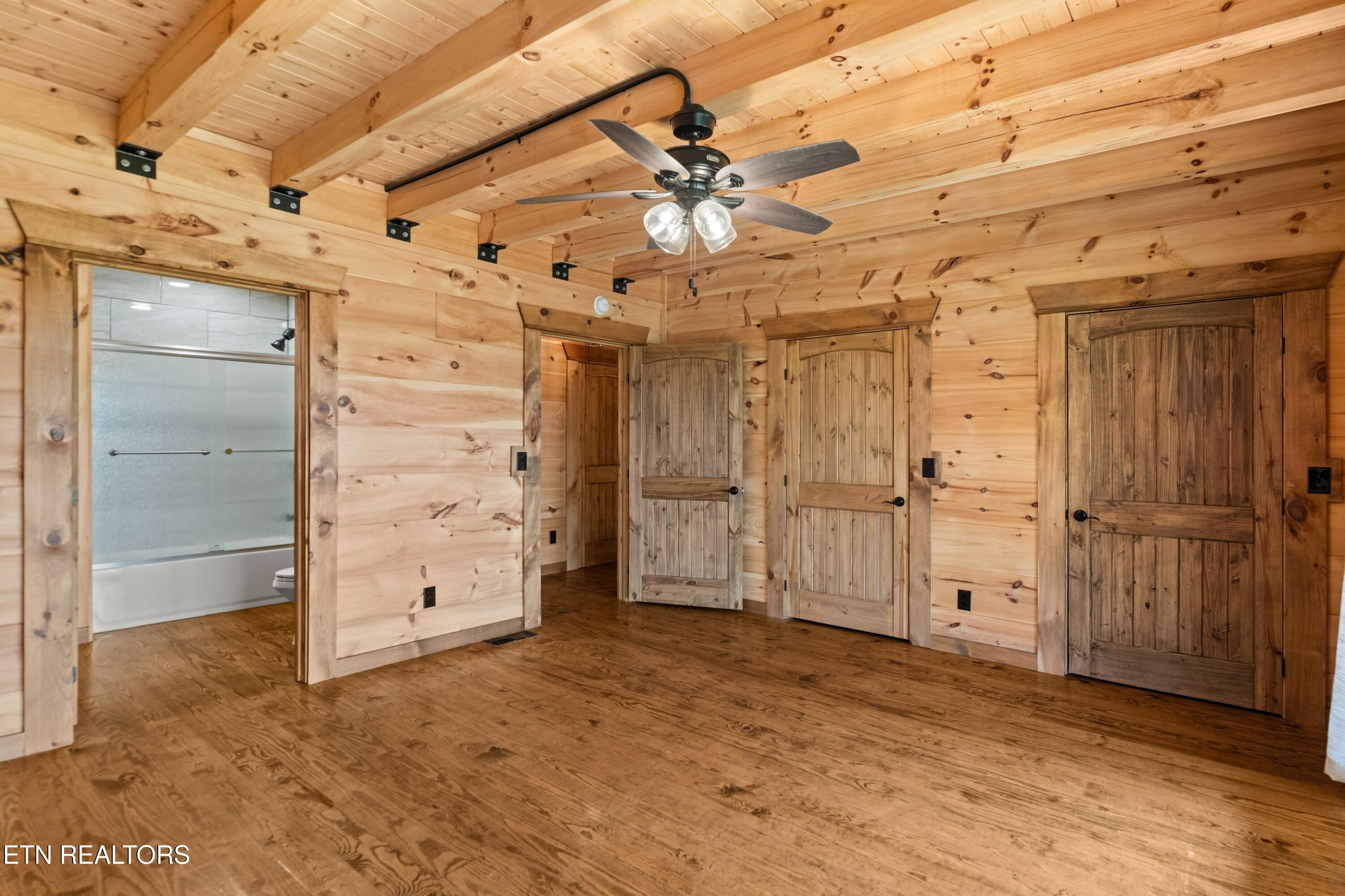 102 Golf View Boulevard Dandridge TN 37725