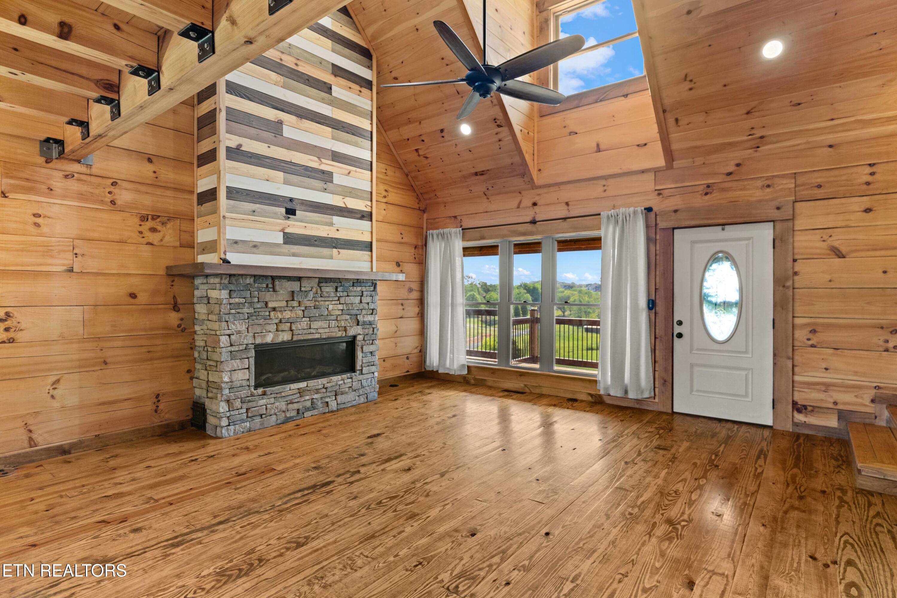 102 Golf View Boulevard Dandridge TN 37725