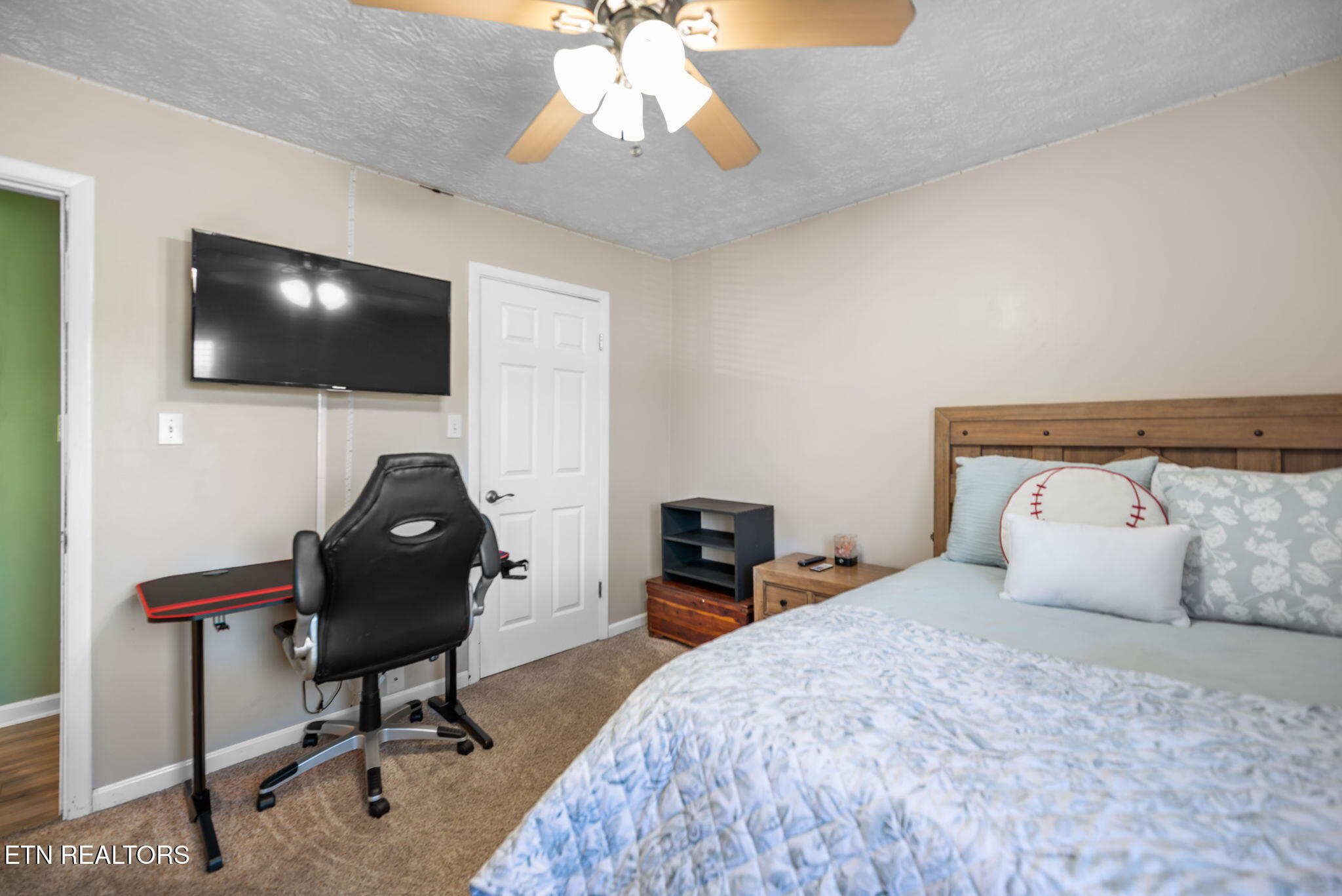 1129 Melton Hill Circle Clinton TN 37716