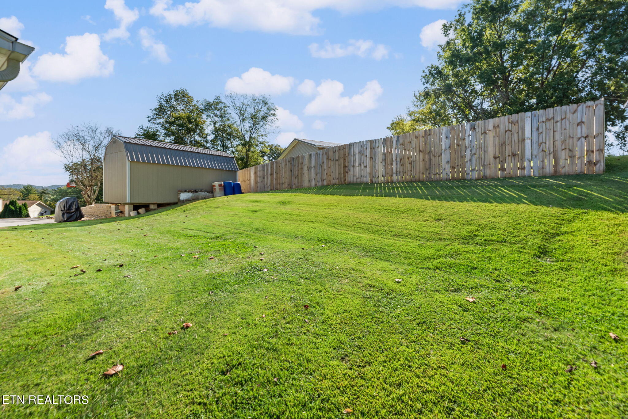 1129 Melton Hill Circle Clinton TN 37716