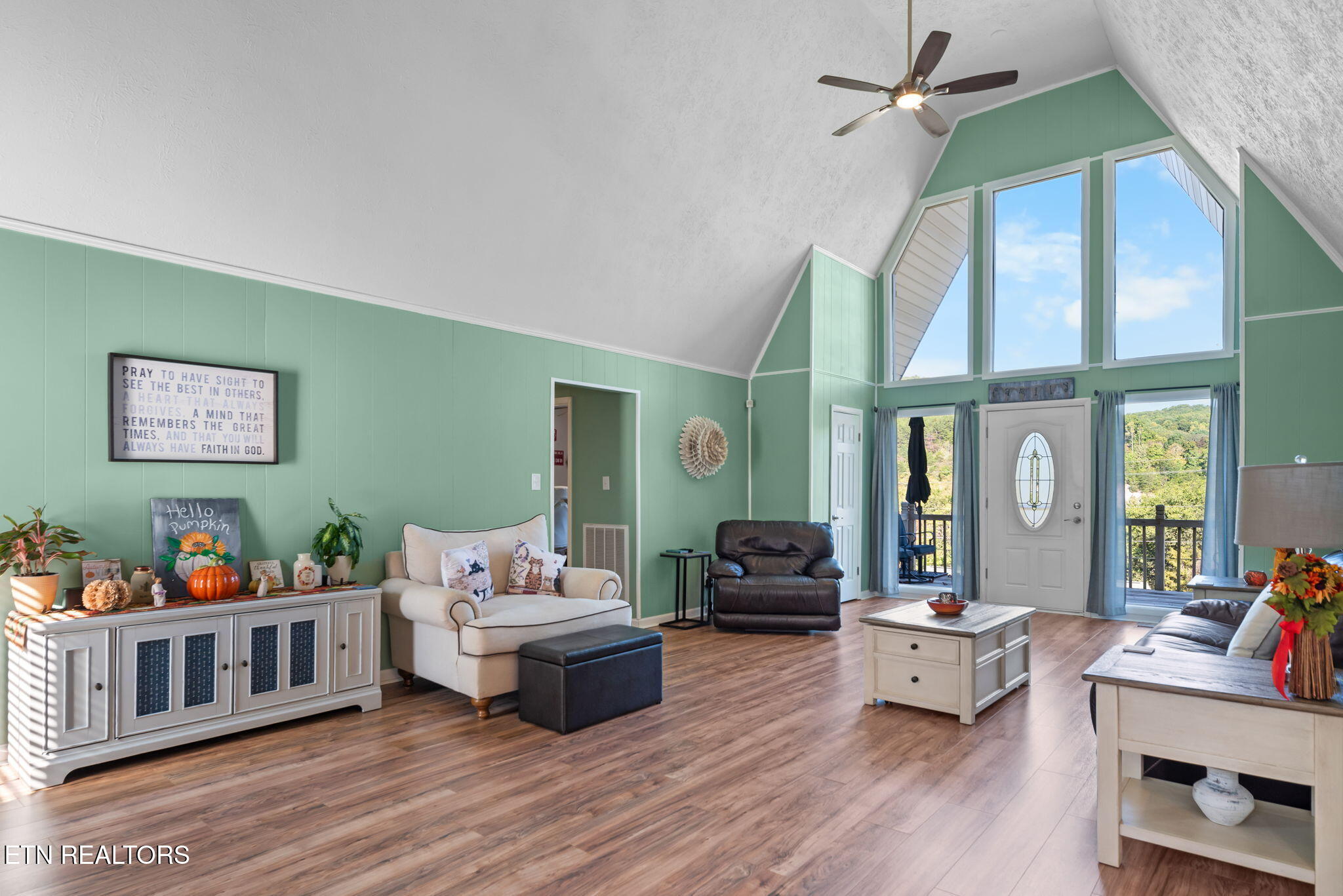 1129 Melton Hill Circle Clinton TN 37716
