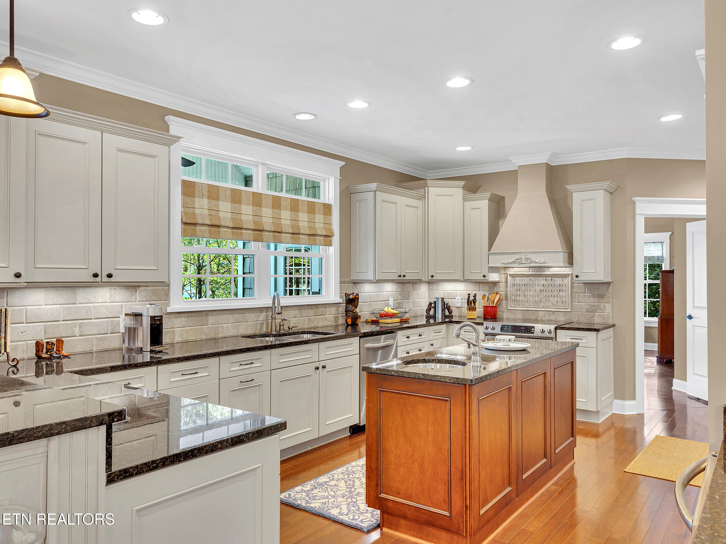 620 Bluff View Road New Tazewell TN 37825