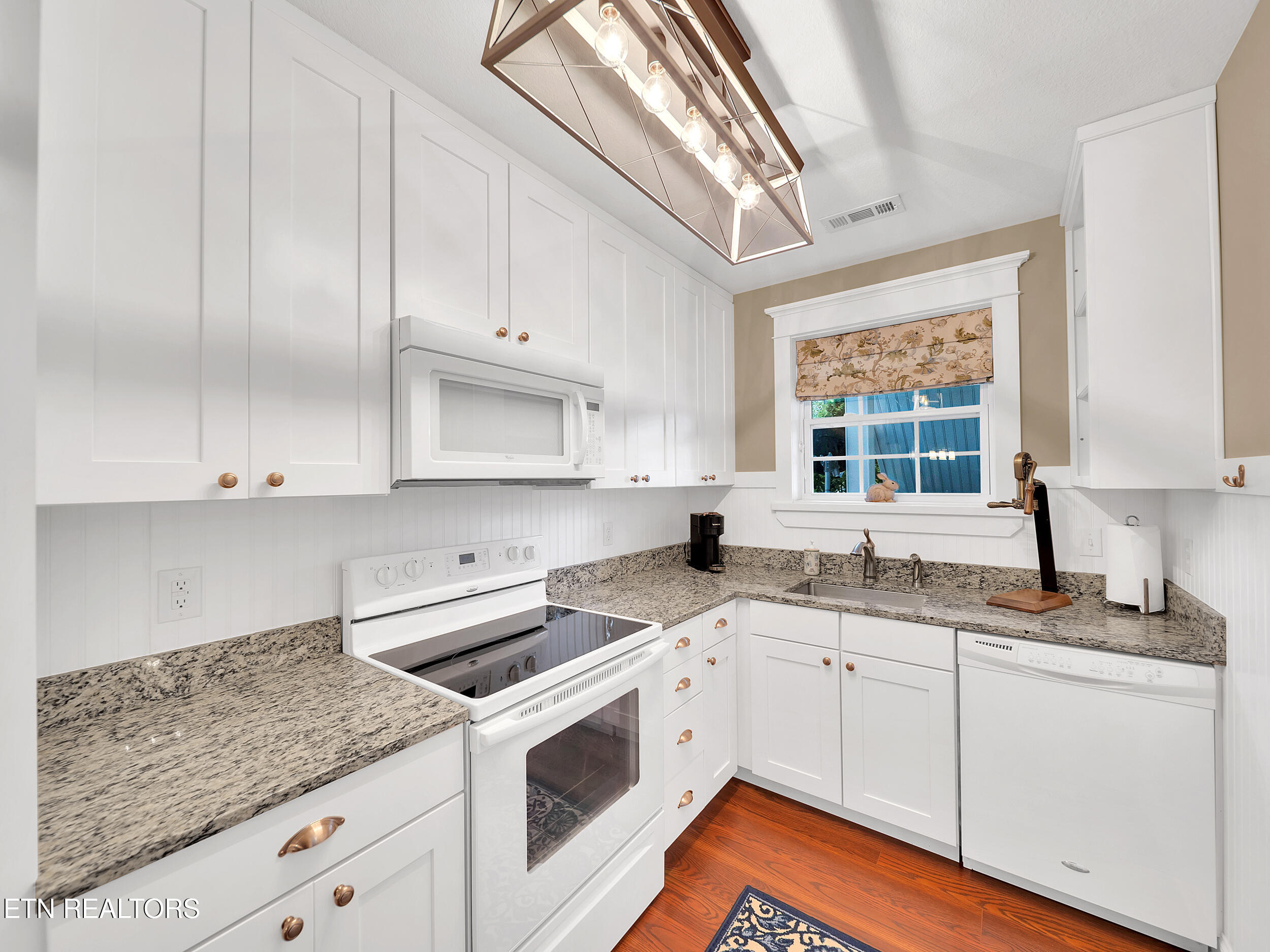 620 Bluff View Road New Tazewell TN 37825