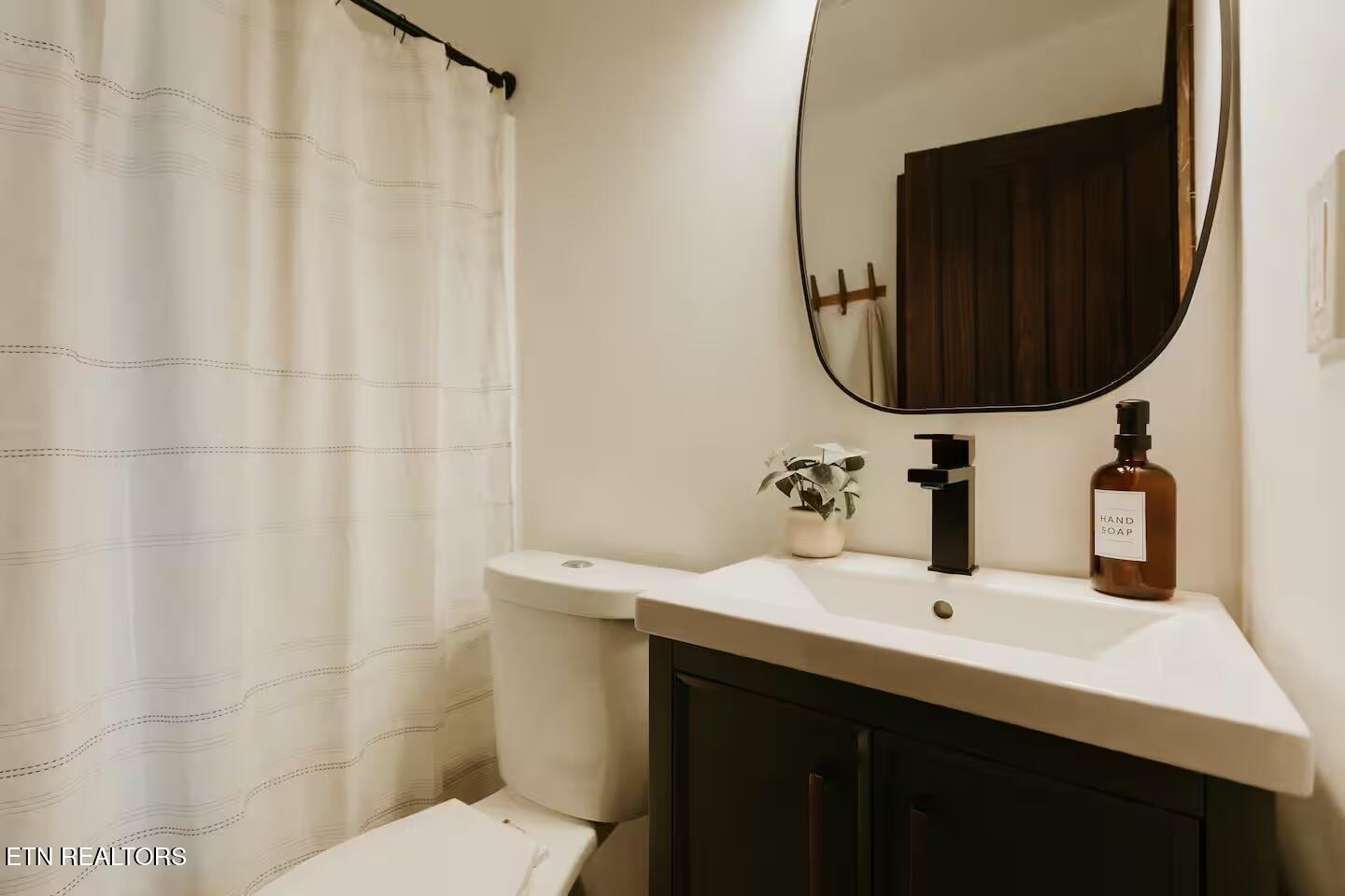 1068 E Foothills Drive Gatlinburg TN 37738