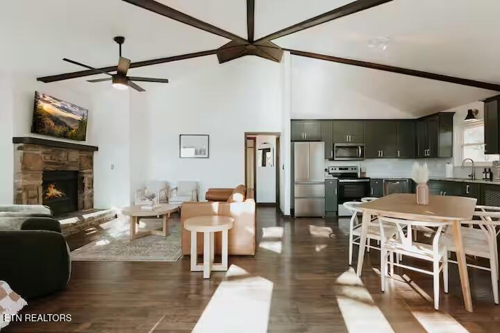 1068 E Foothills Drive Gatlinburg TN 37738