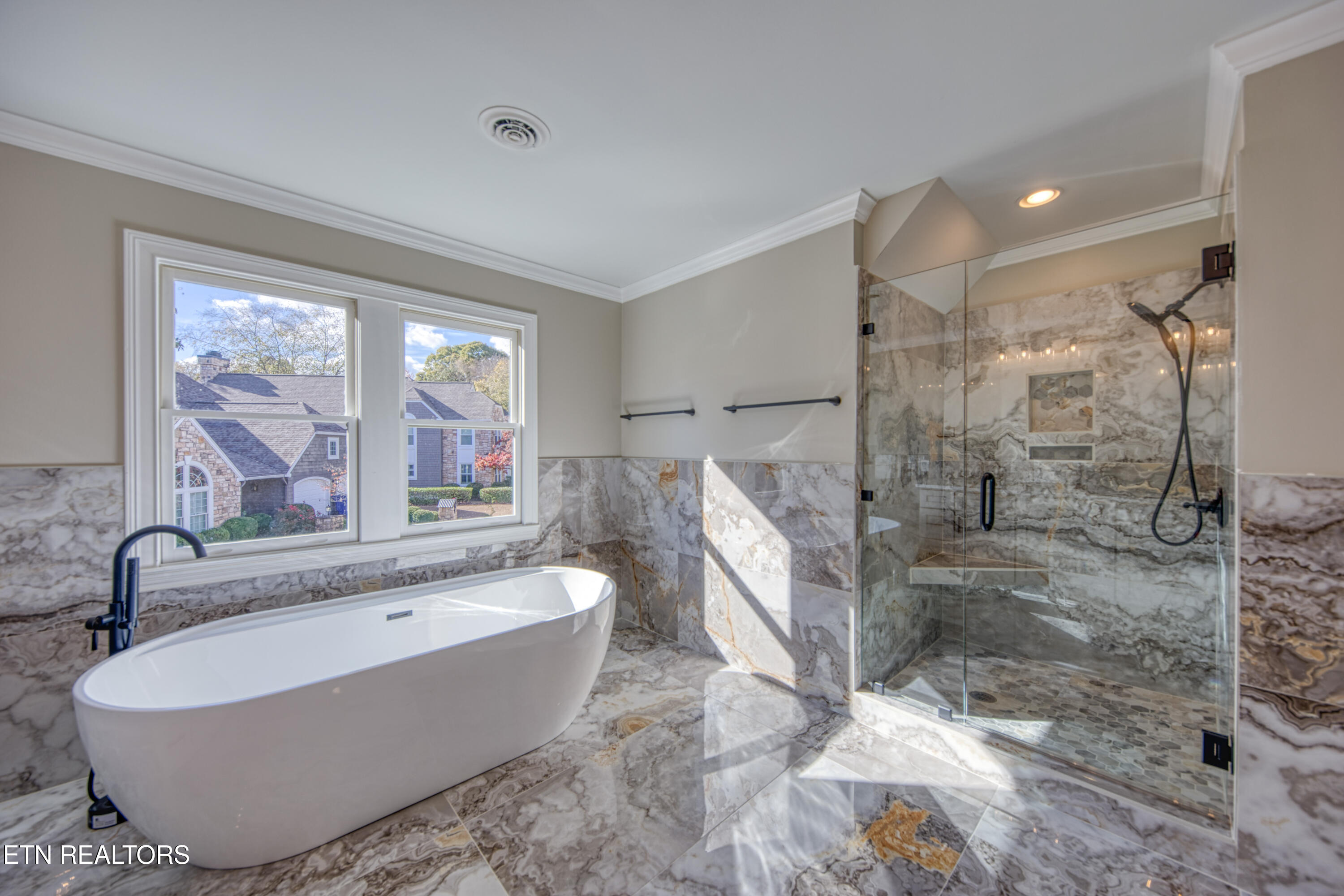 2011 Breakers Point Knoxville TN 37922