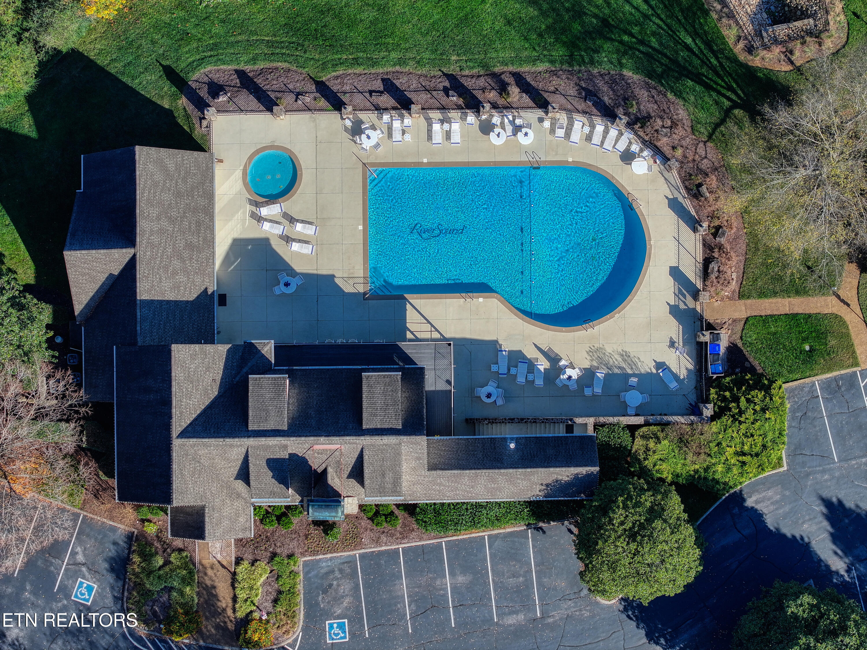 2011 Breakers Point Knoxville TN 37922
