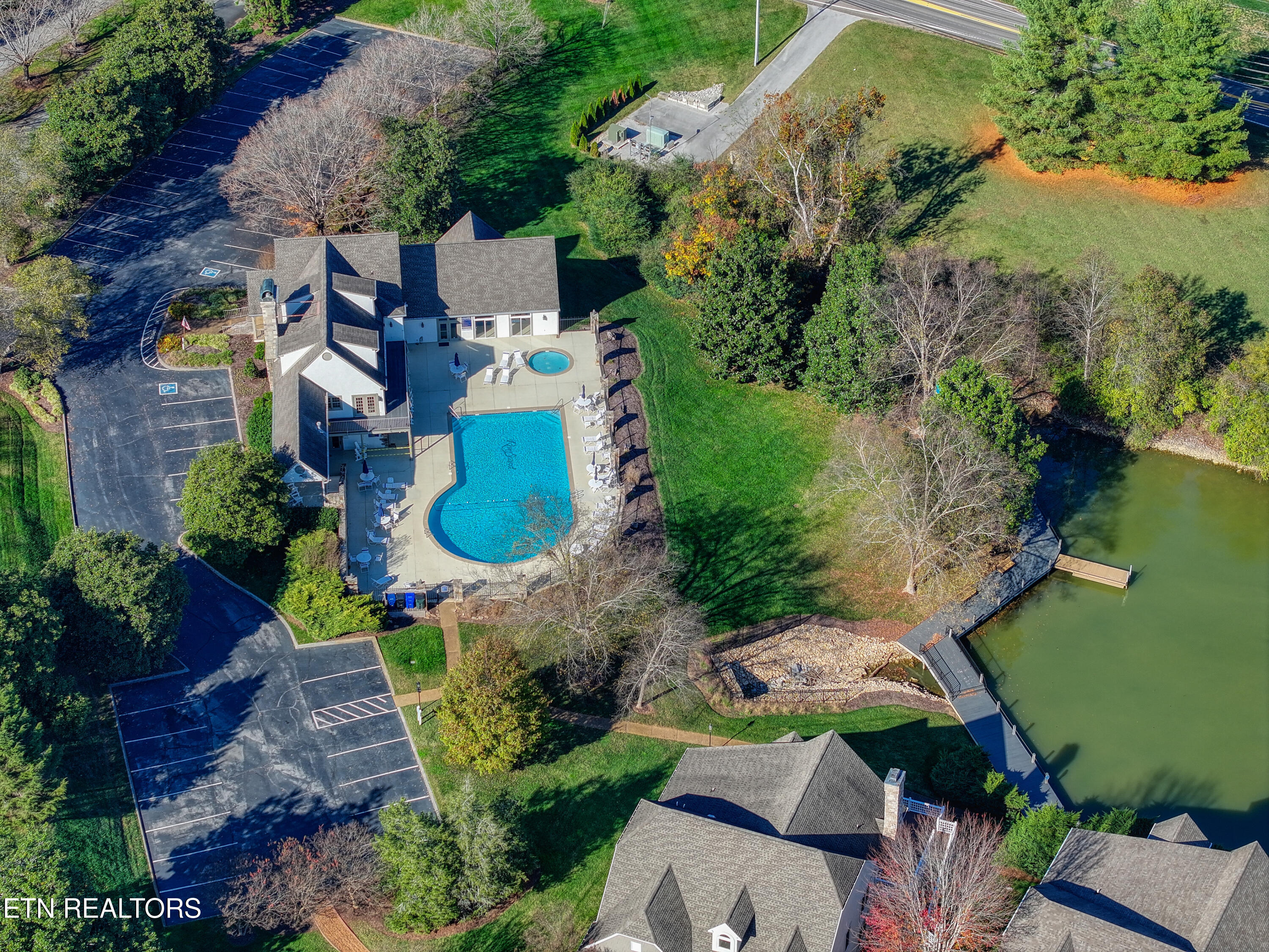 2011 Breakers Point Knoxville TN 37922