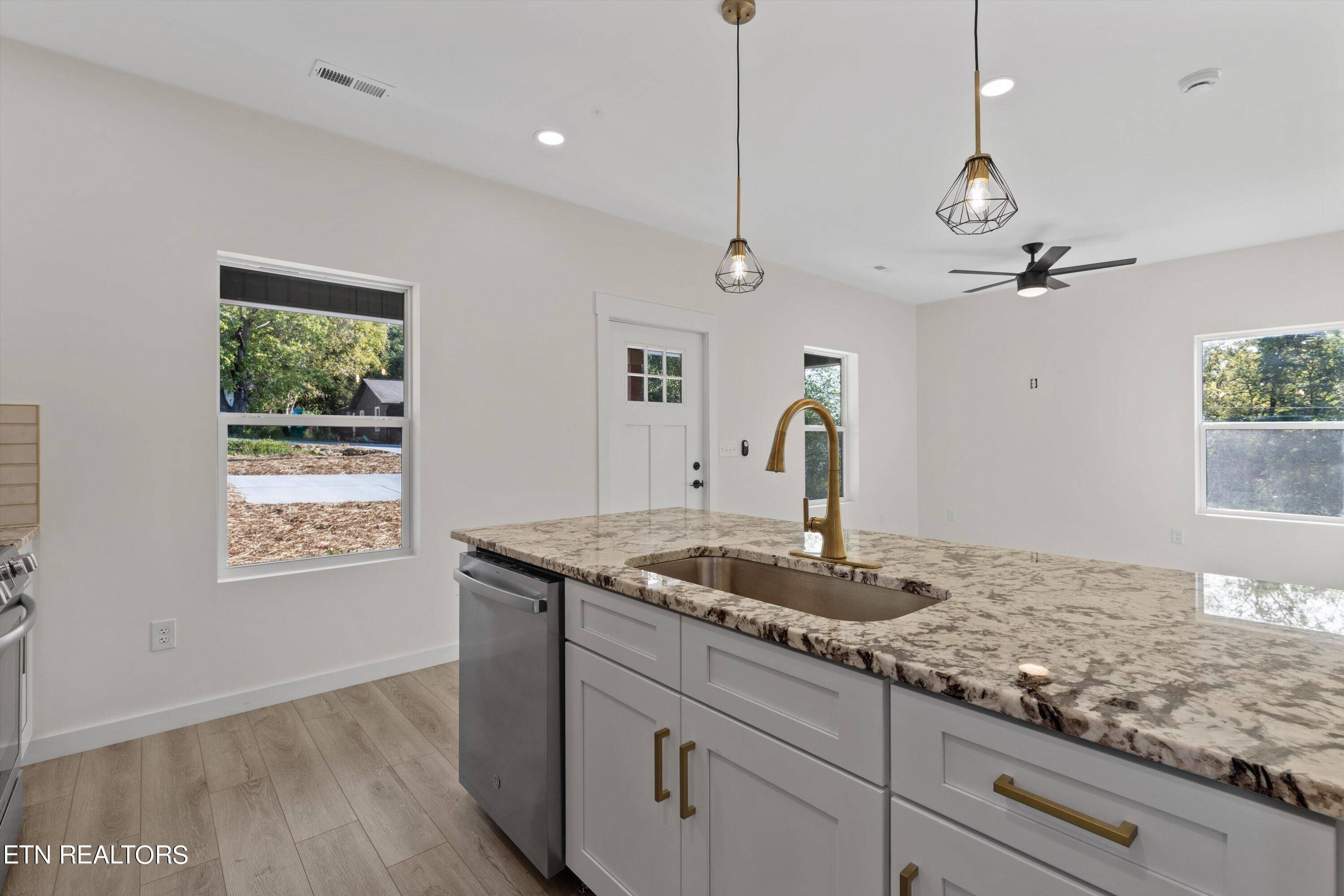 4315 Candora Avenue Avenue Knoxville TN 37920
