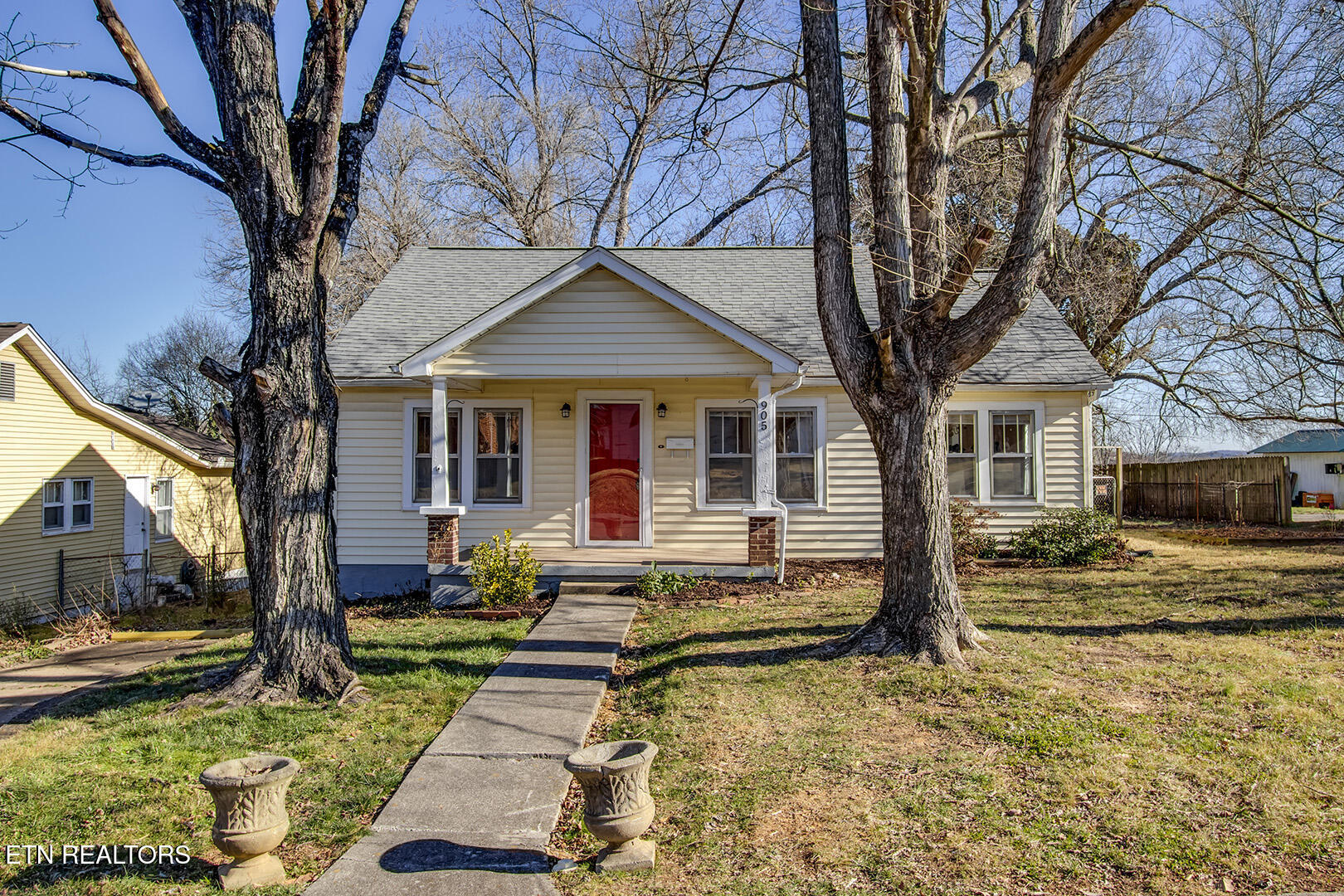 905 N C Street Lenoir City TN 37771