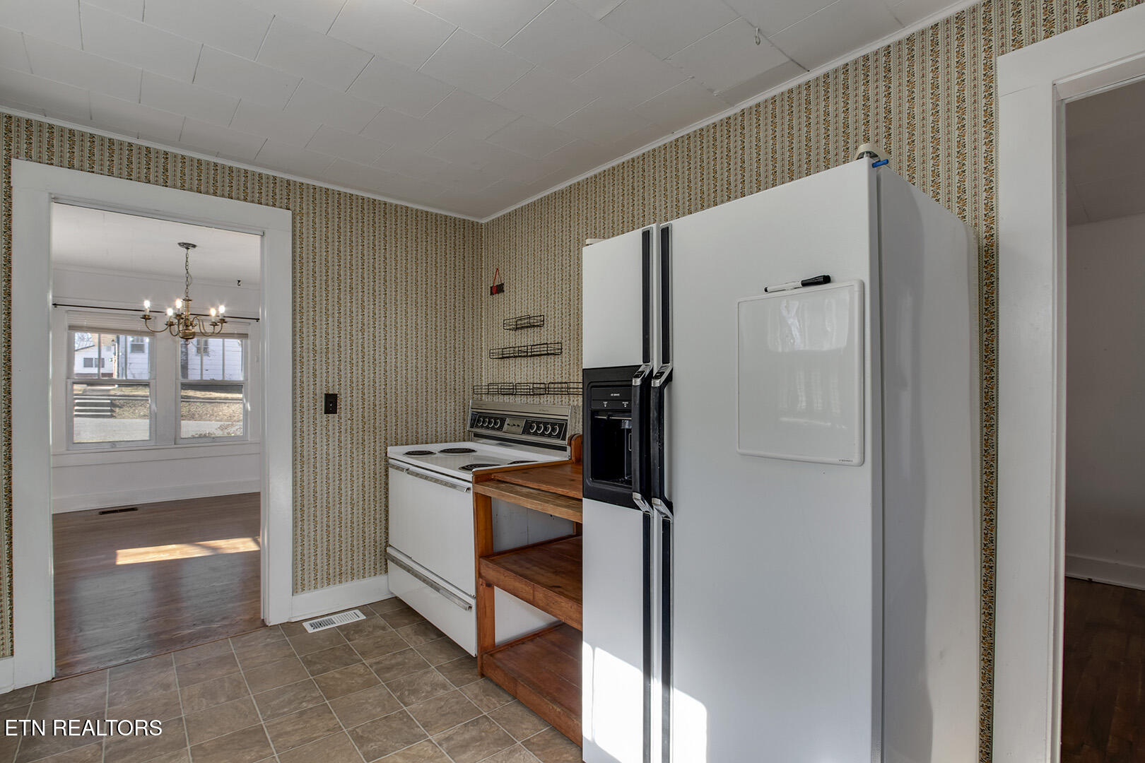 905 N C Street Lenoir City TN 37771