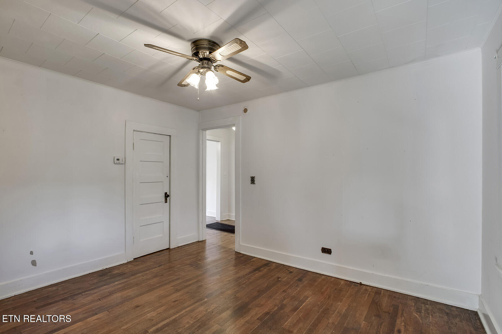 905 N C Street Lenoir City TN 37771