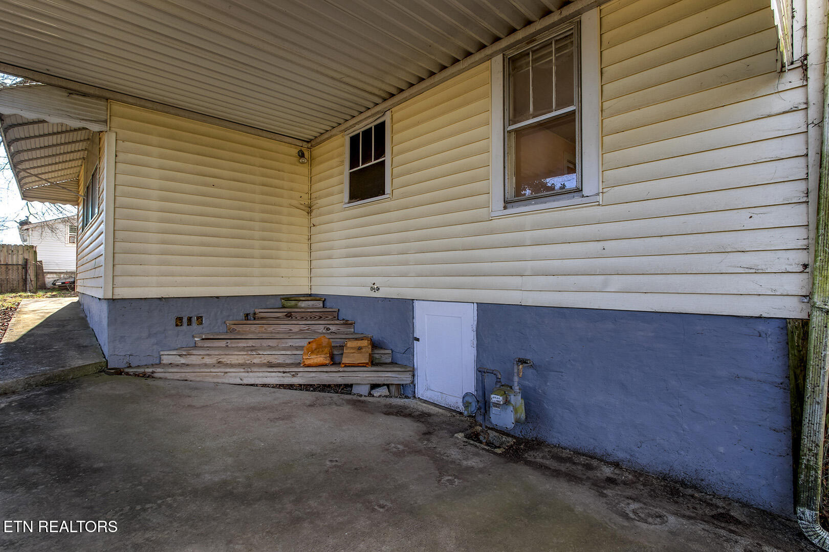 905 N C Street Lenoir City TN 37771