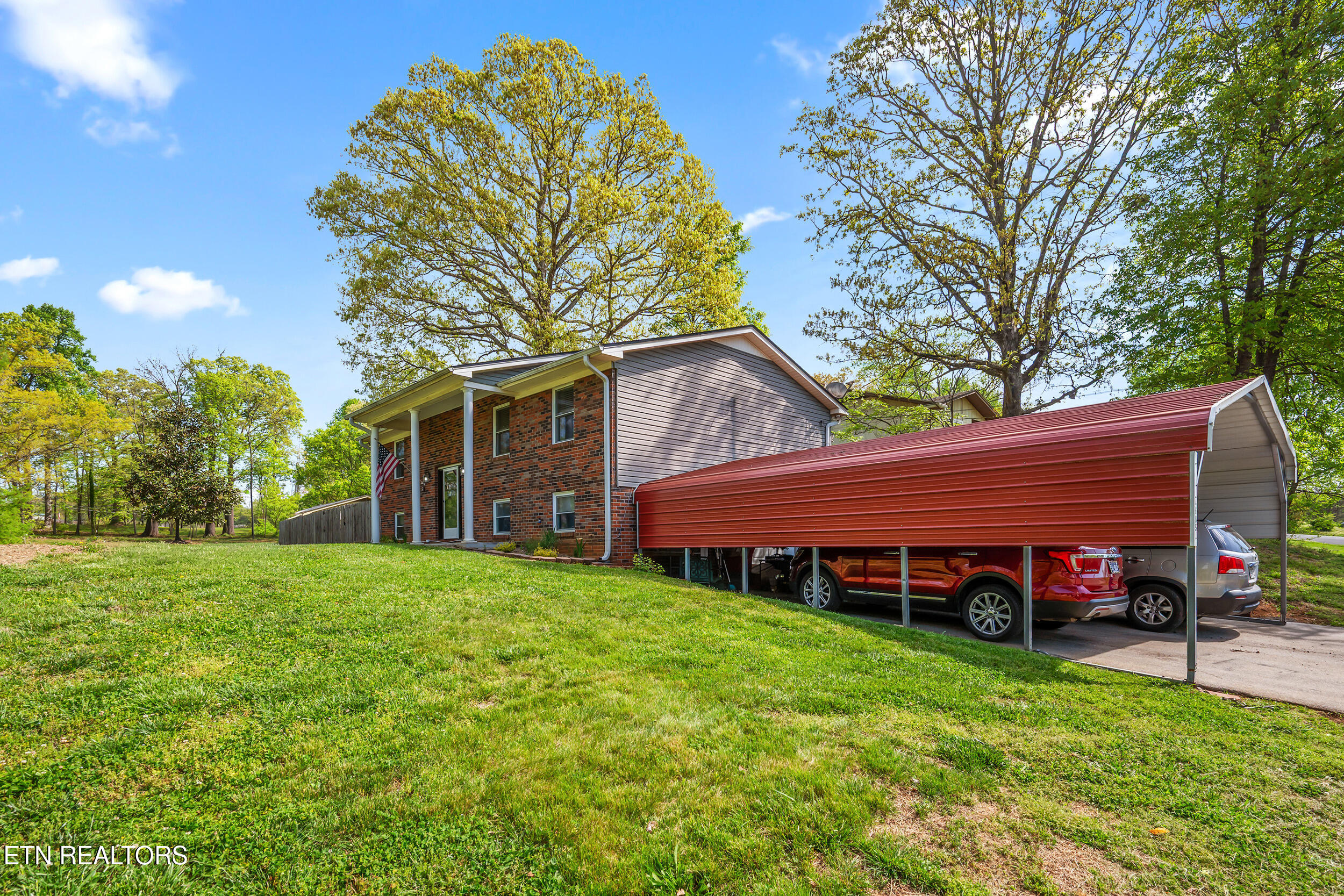 4685 Robinhood Circle Strawberry Plains TN 37871