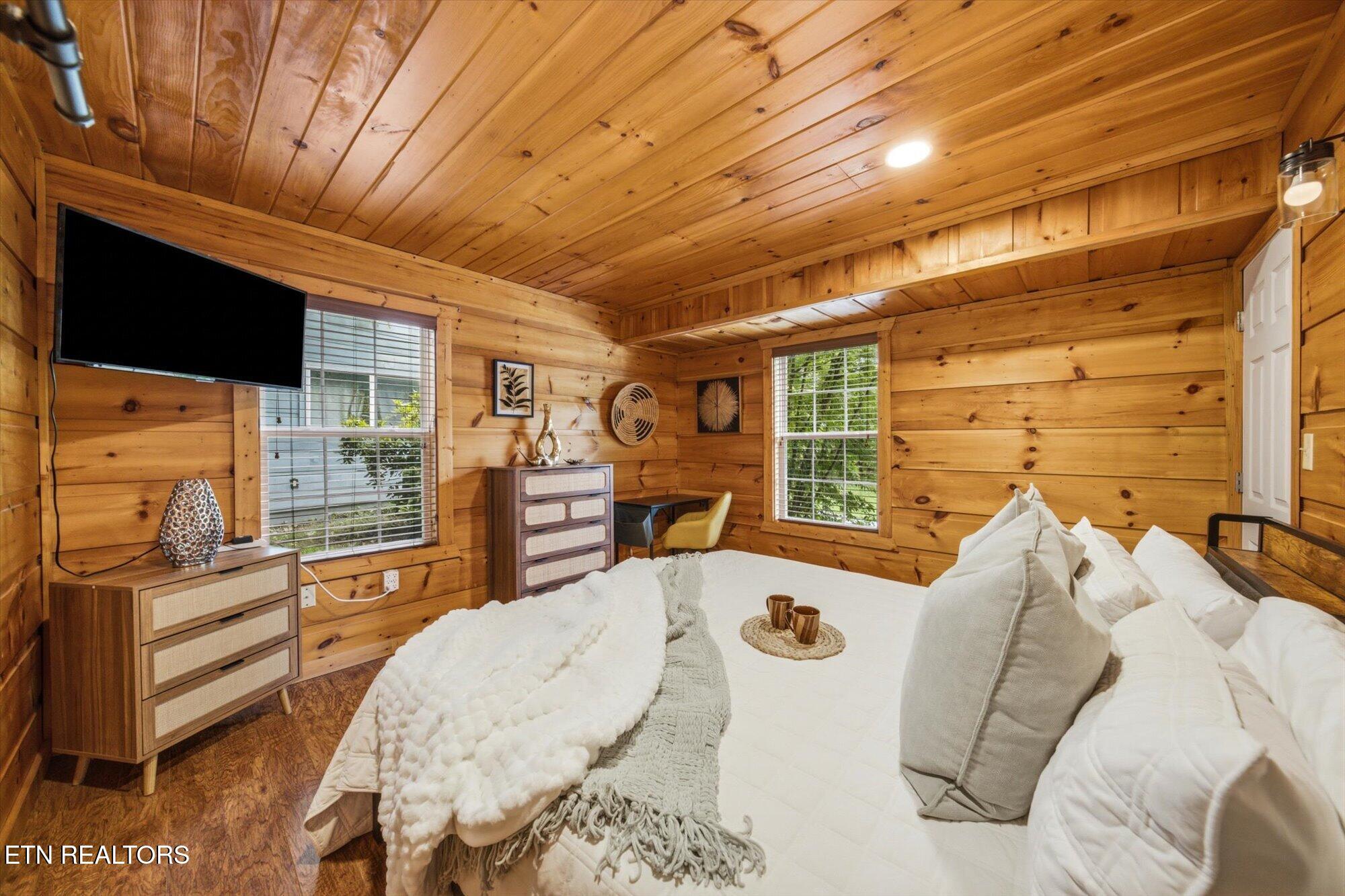 656 Morning Mist Way Gatlinburg TN 37738