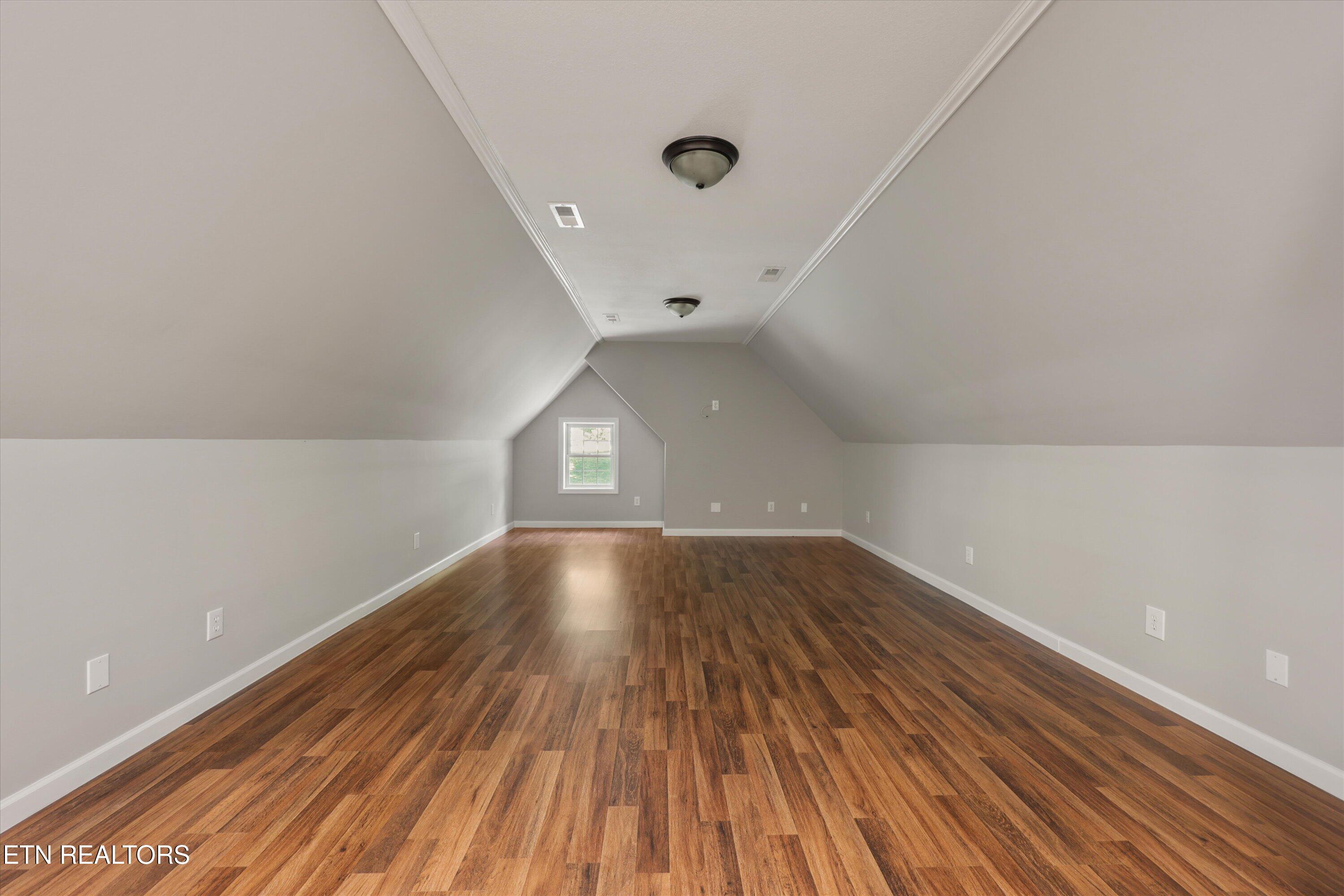1121 S Sequoyah Drive Friendsville TN 37737