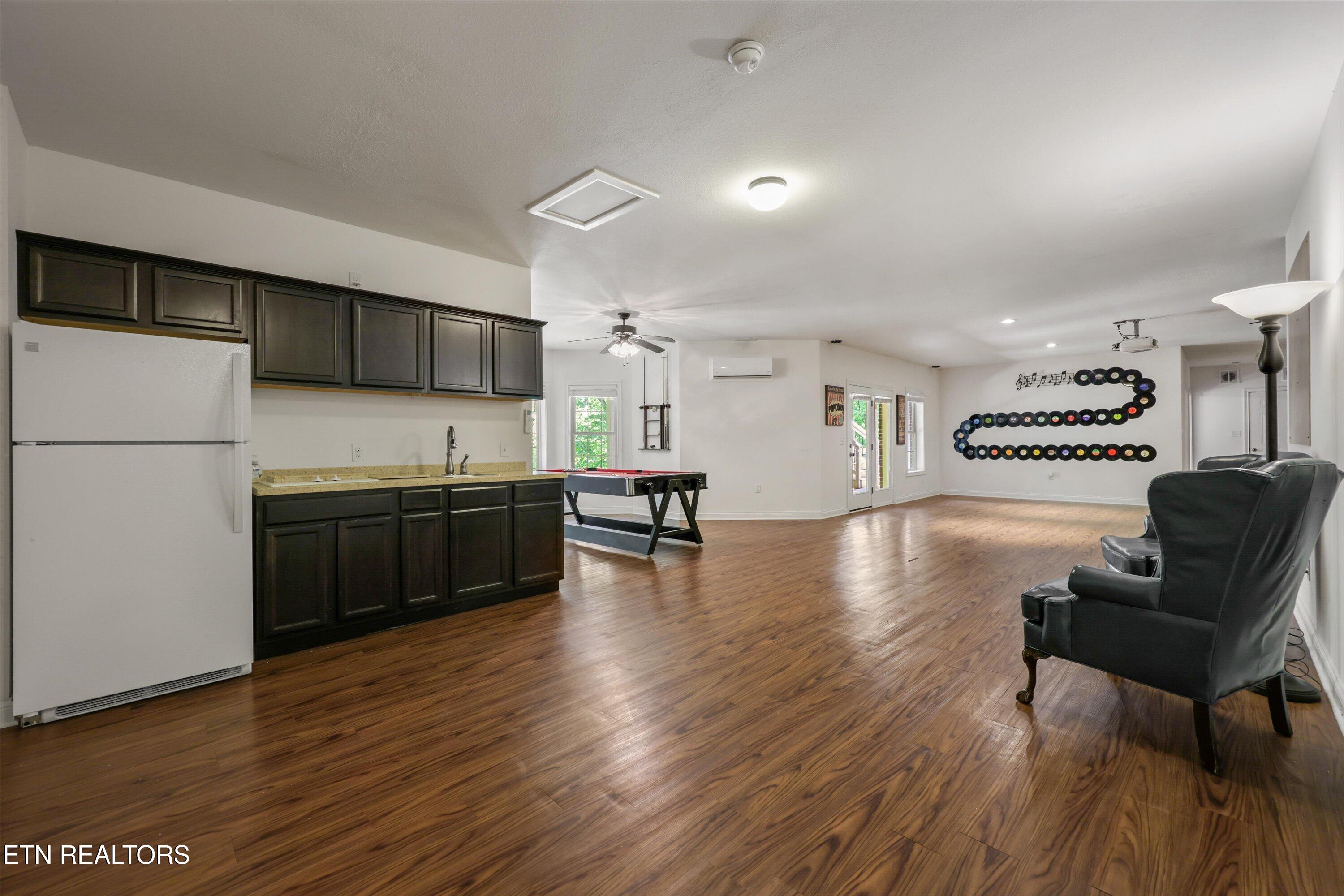 1121 S Sequoyah Drive Friendsville TN 37737