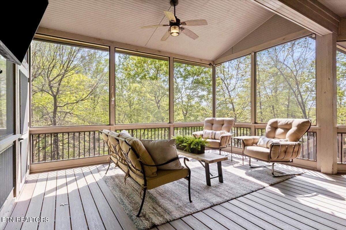 1121 S Sequoyah Drive Friendsville TN 37737