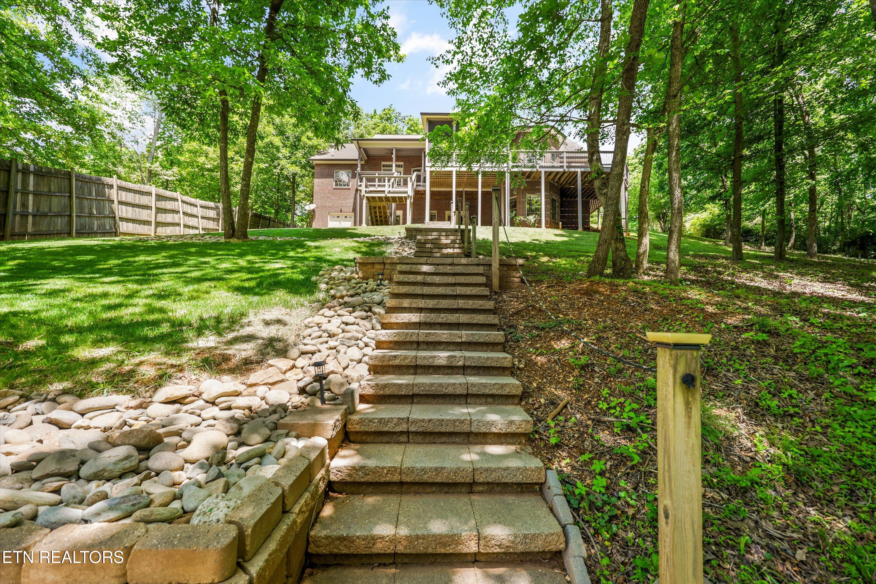 1121 S Sequoyah Drive Friendsville TN 37737