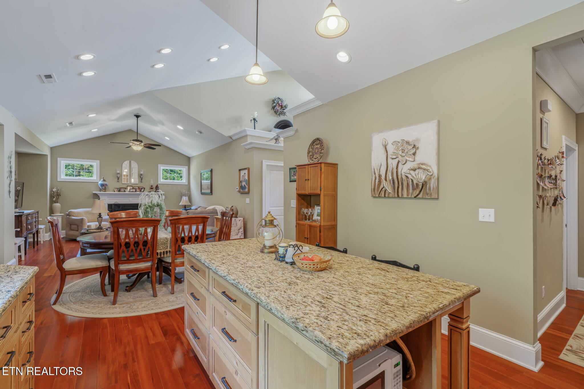 141 Cumberland Road Oliver Springs TN 37840