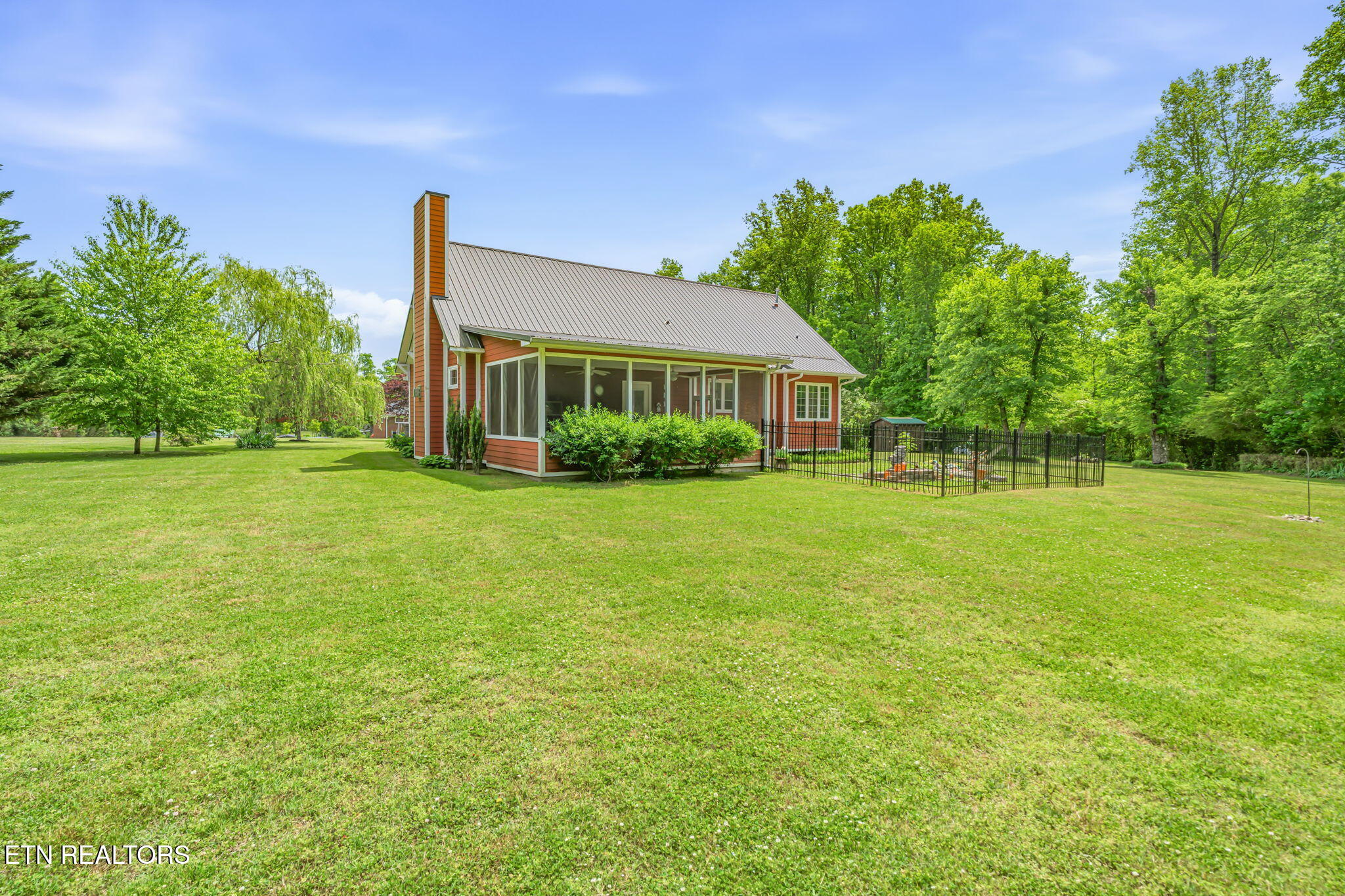 141 Cumberland Road Oliver Springs TN 37840