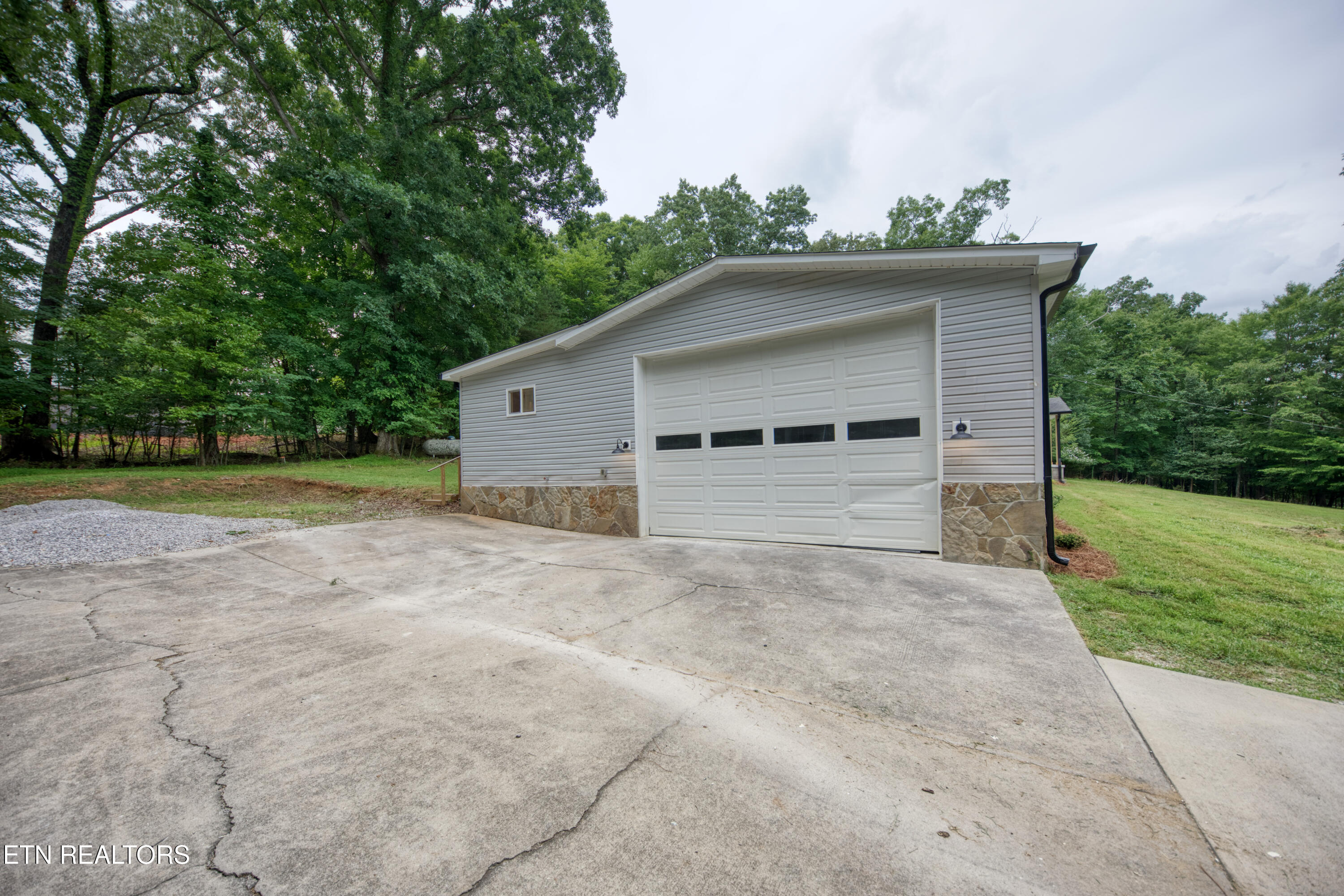 131 Collier Drive Kingston TN 37763