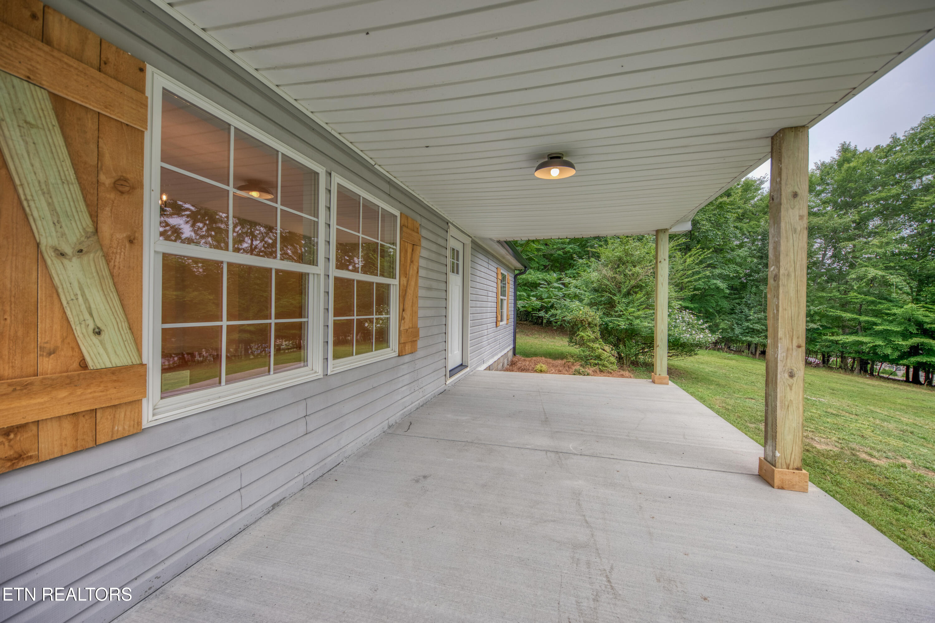 131 Collier Drive Kingston TN 37763