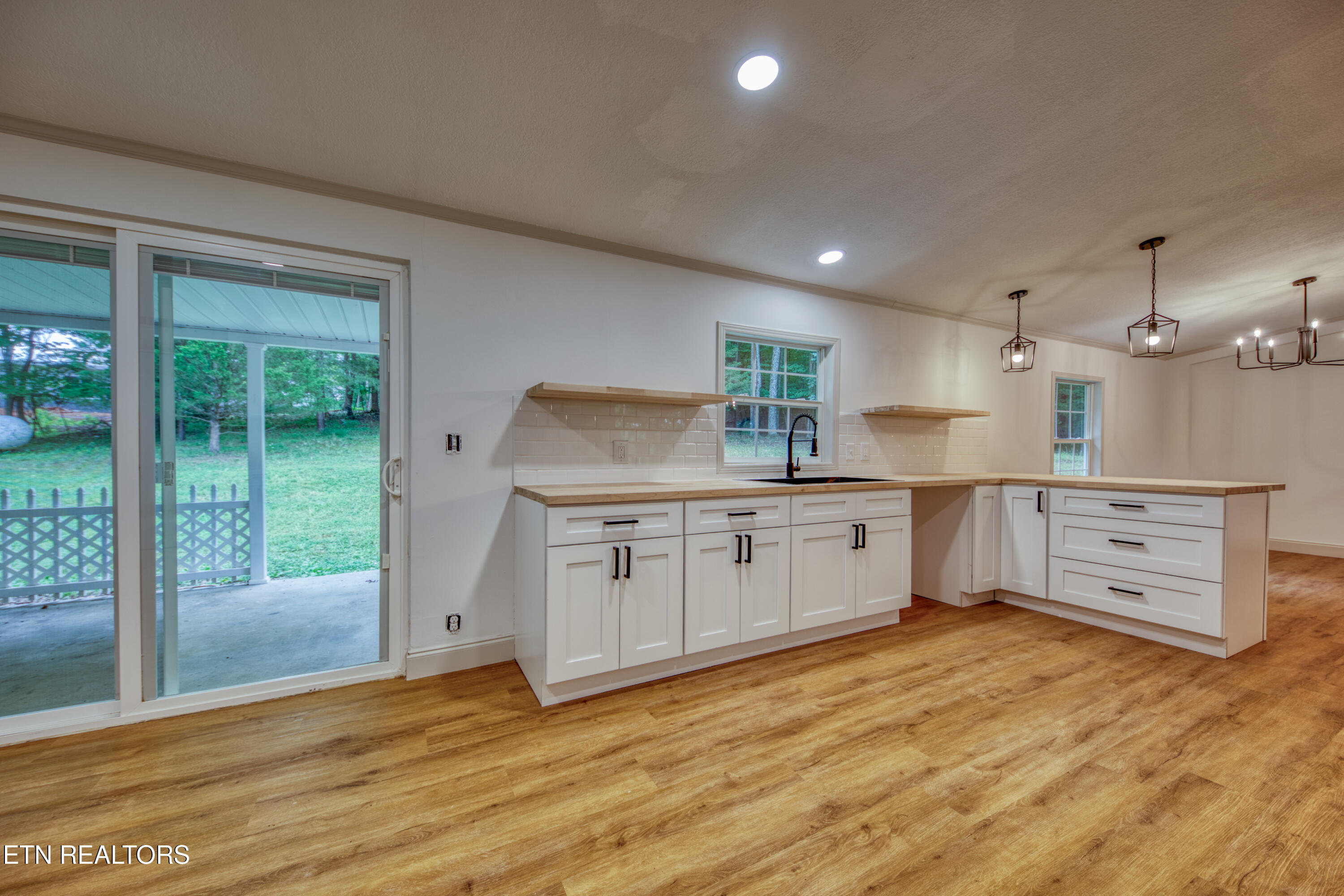 131 Collier Drive Kingston TN 37763