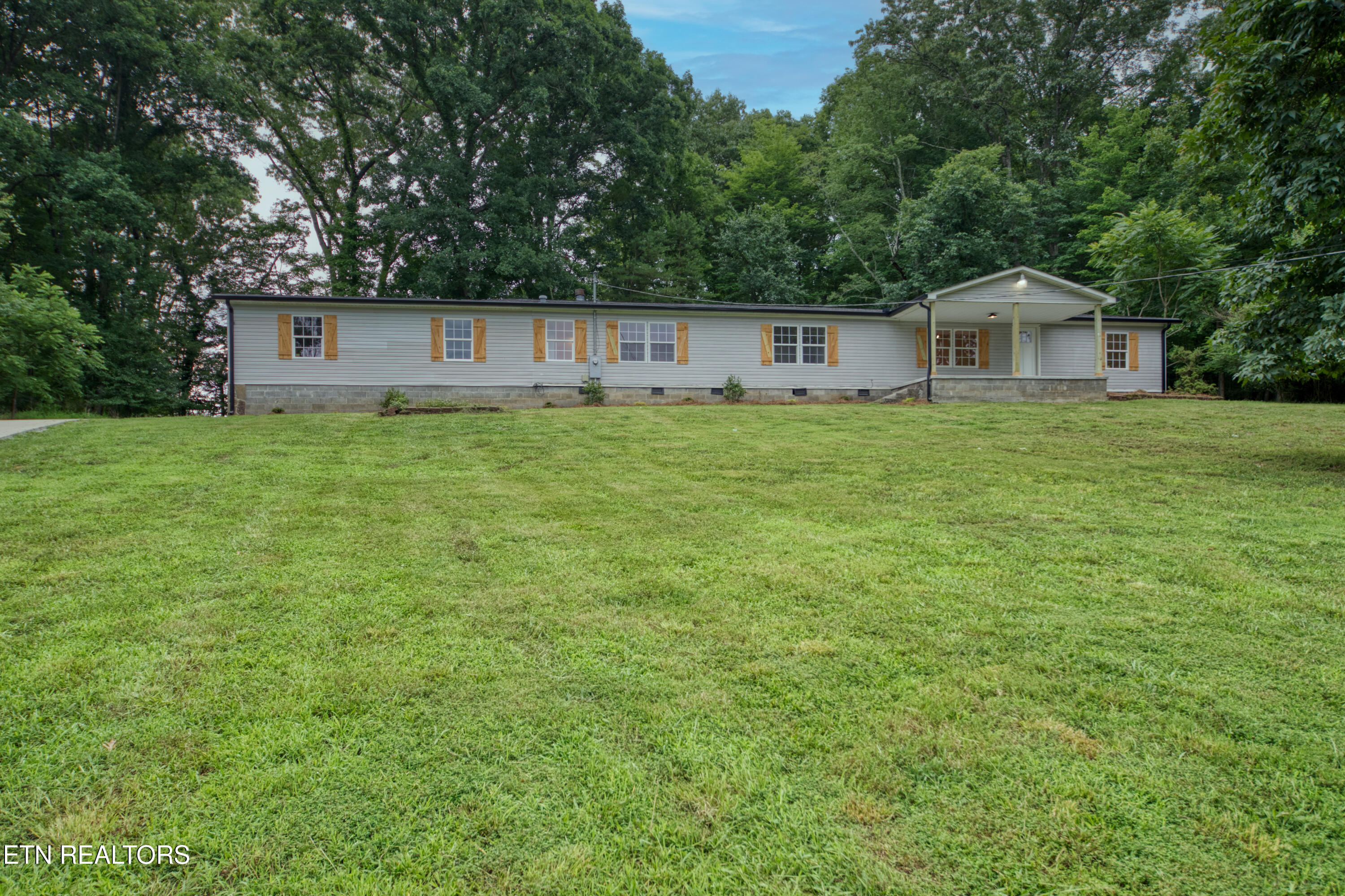 131 Collier Drive Kingston TN 37763