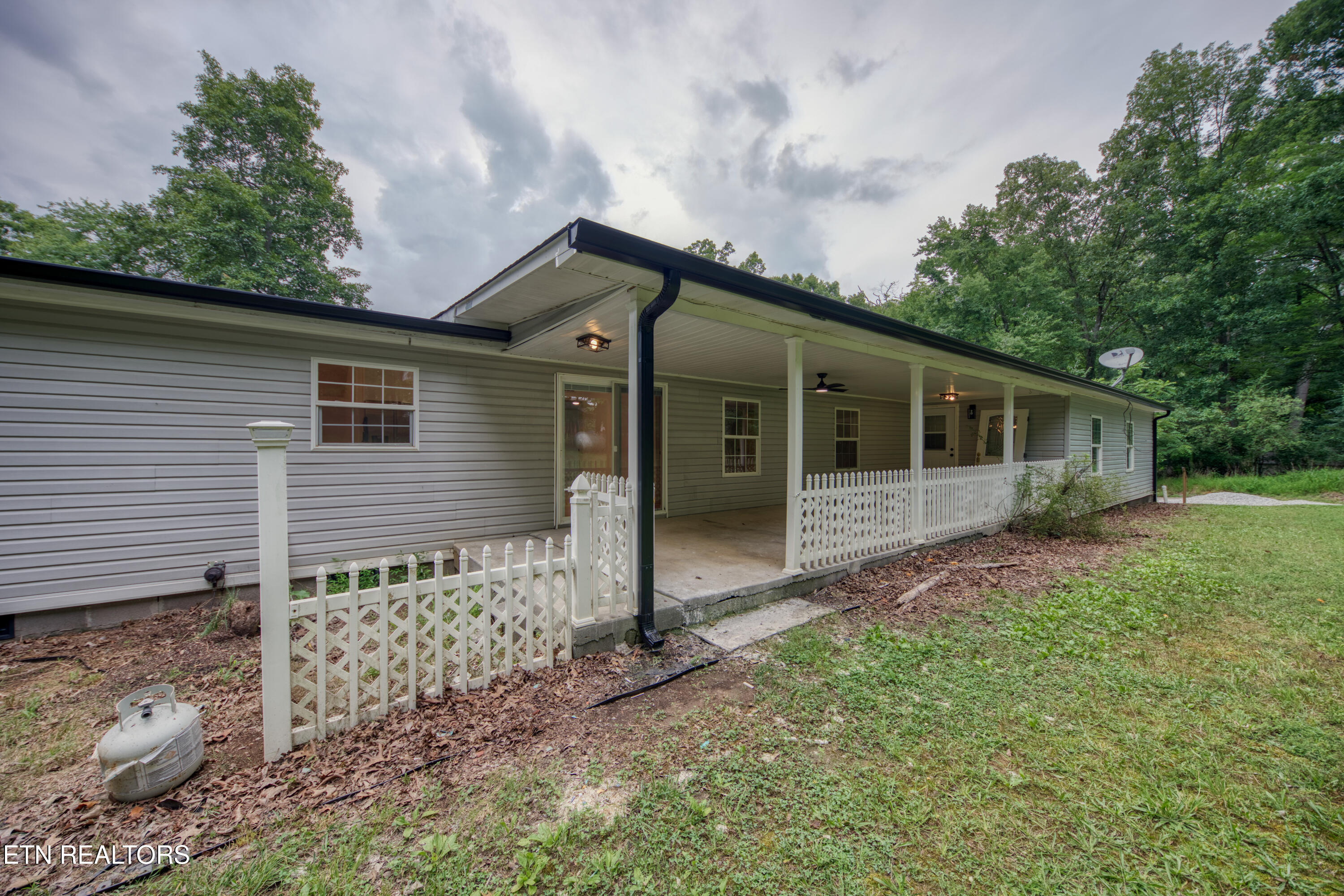 131 Collier Drive Kingston TN 37763