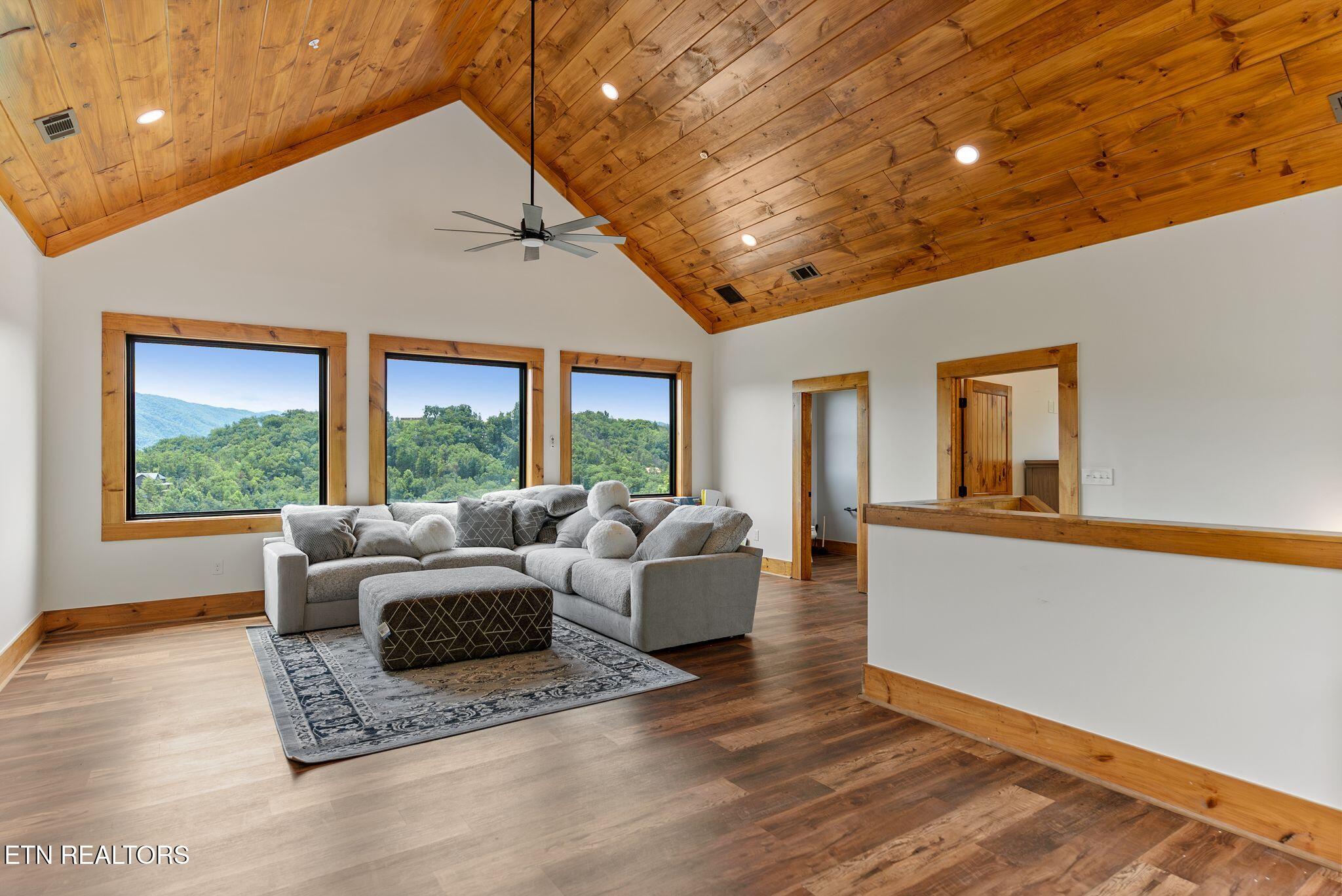 1940 Spurling Road Sevierville TN 37862
