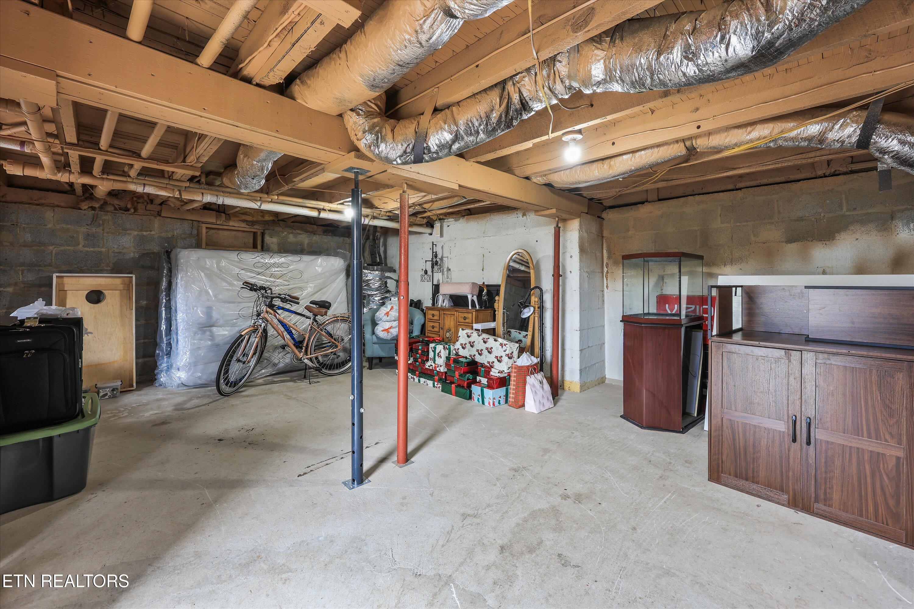 504 Park Avenue Clinton TN 37716