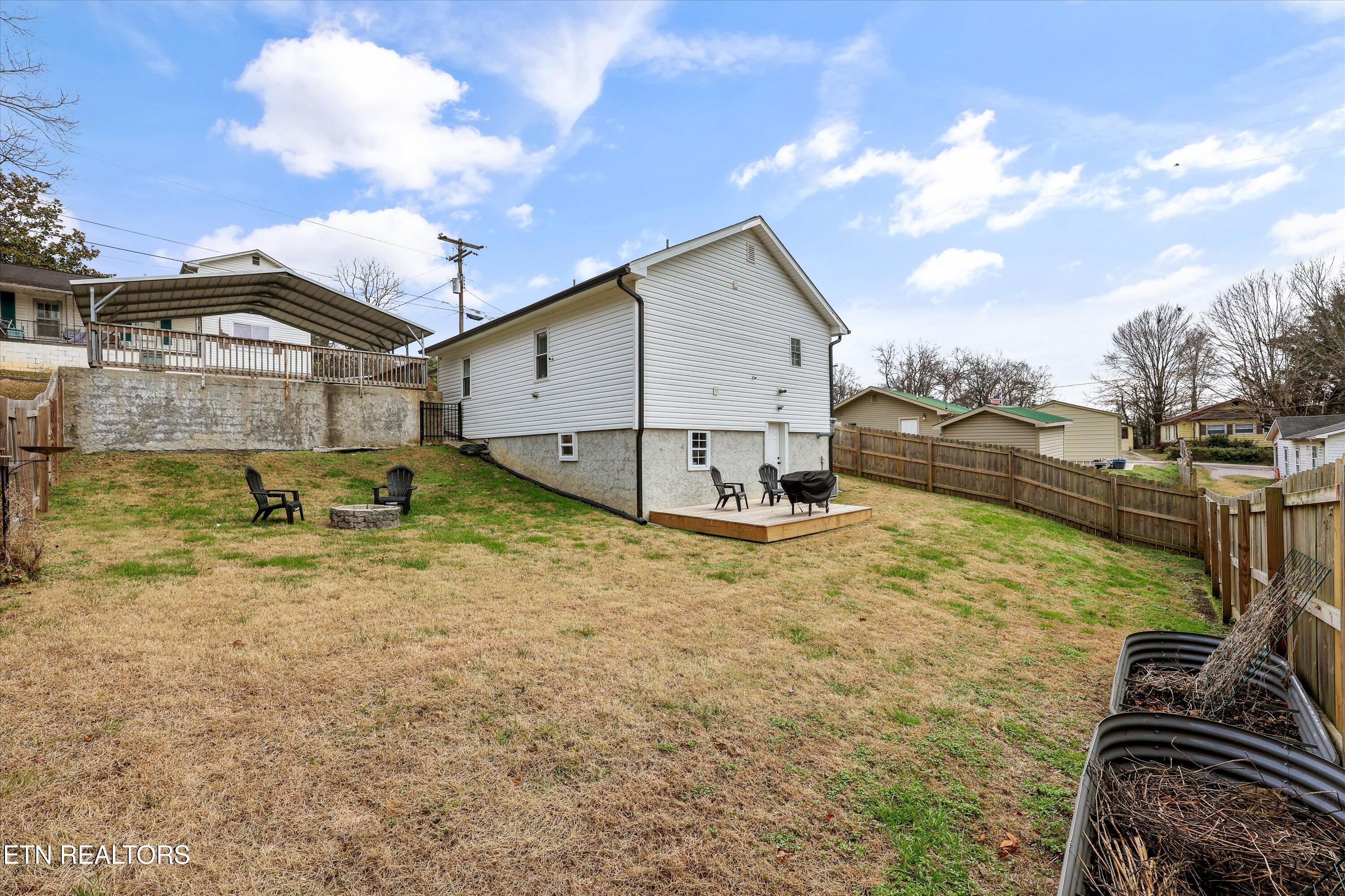 504 Park Avenue Clinton TN 37716