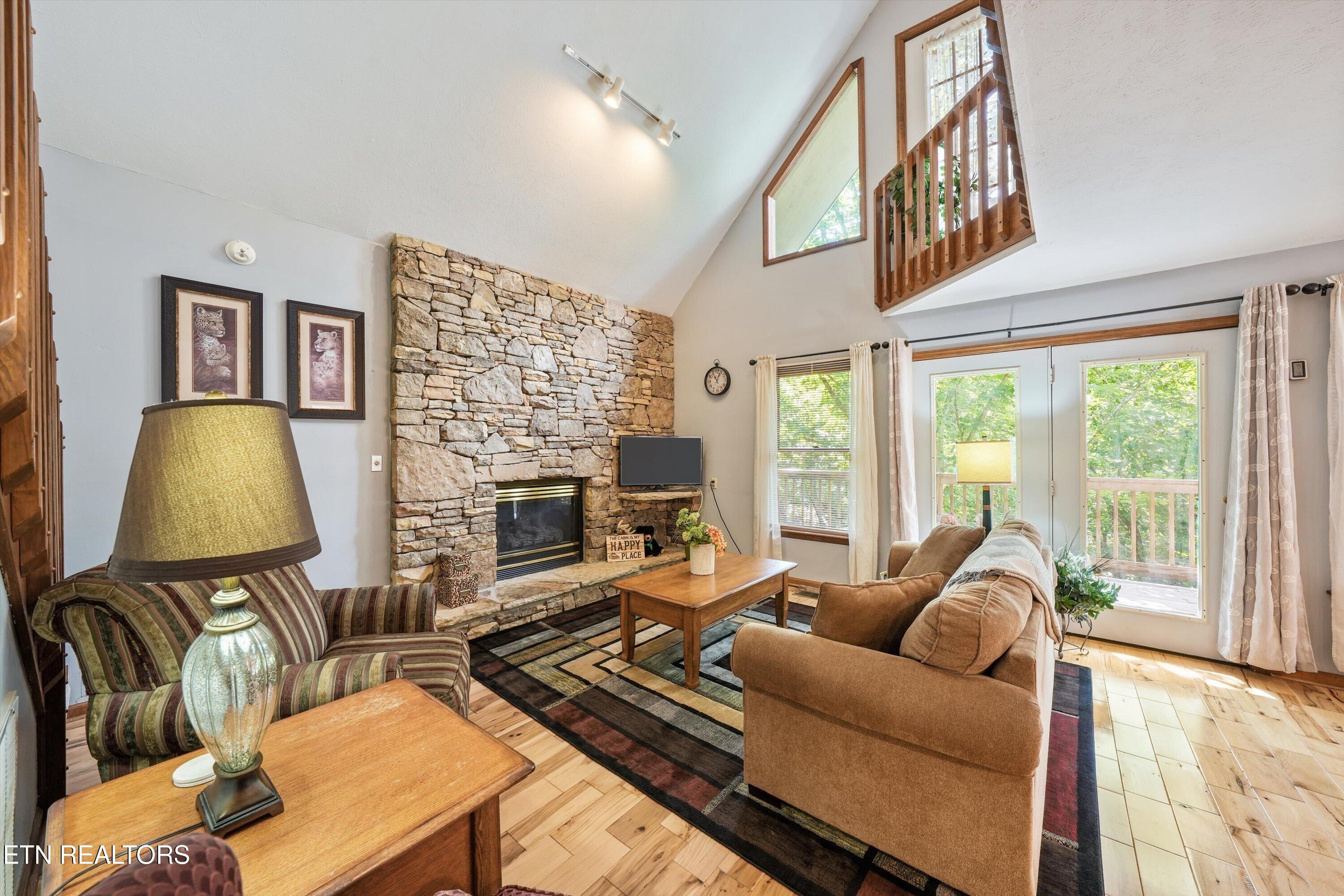 333 Woodridge Way Pigeon Forge TN 37863