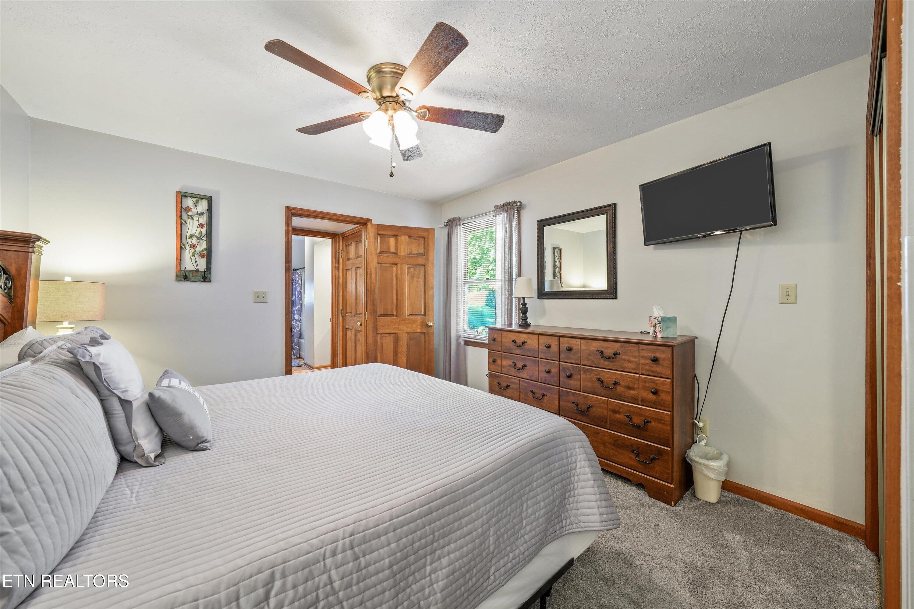 333 Woodridge Way Pigeon Forge TN 37863