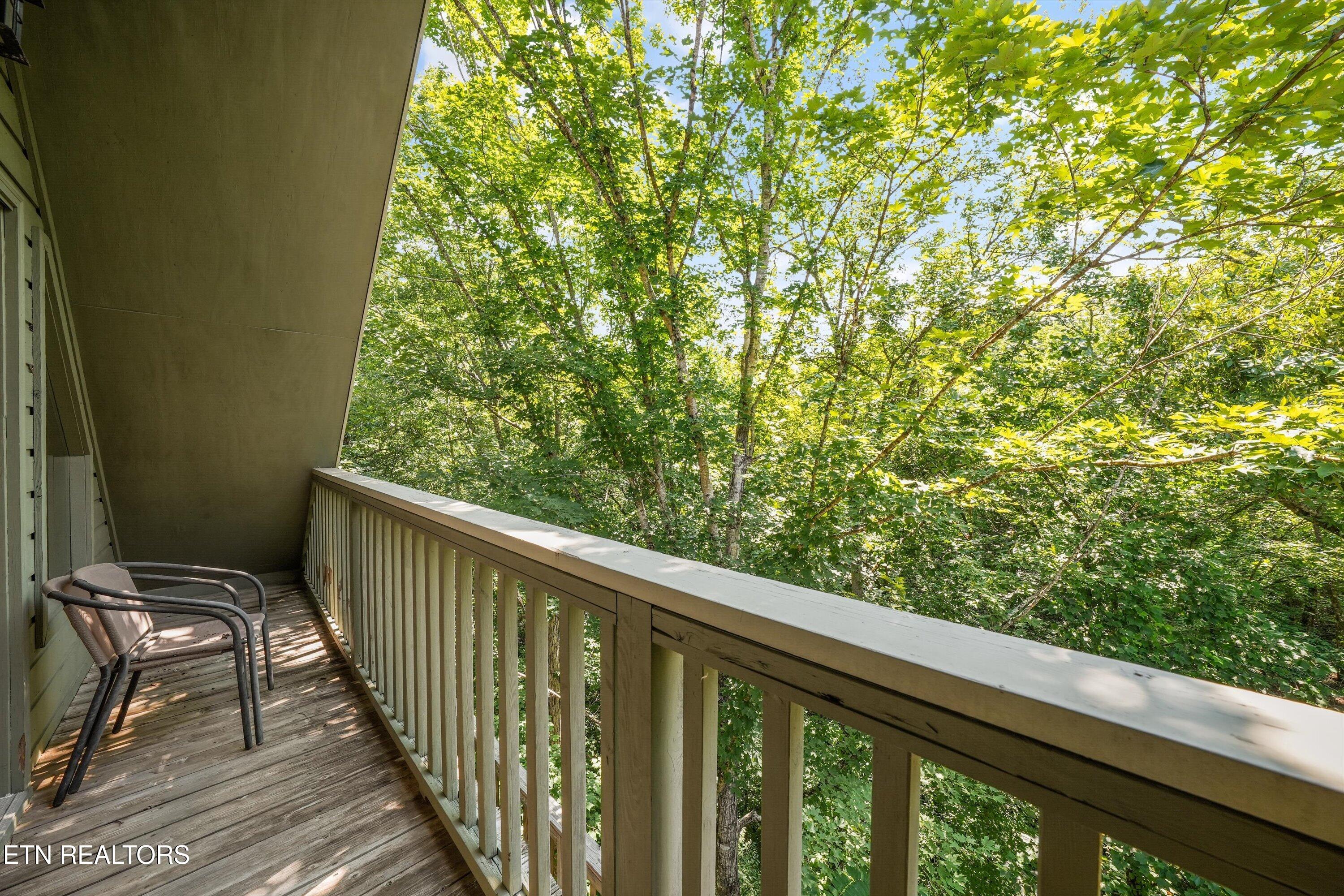 333 Woodridge Way Pigeon Forge TN 37863