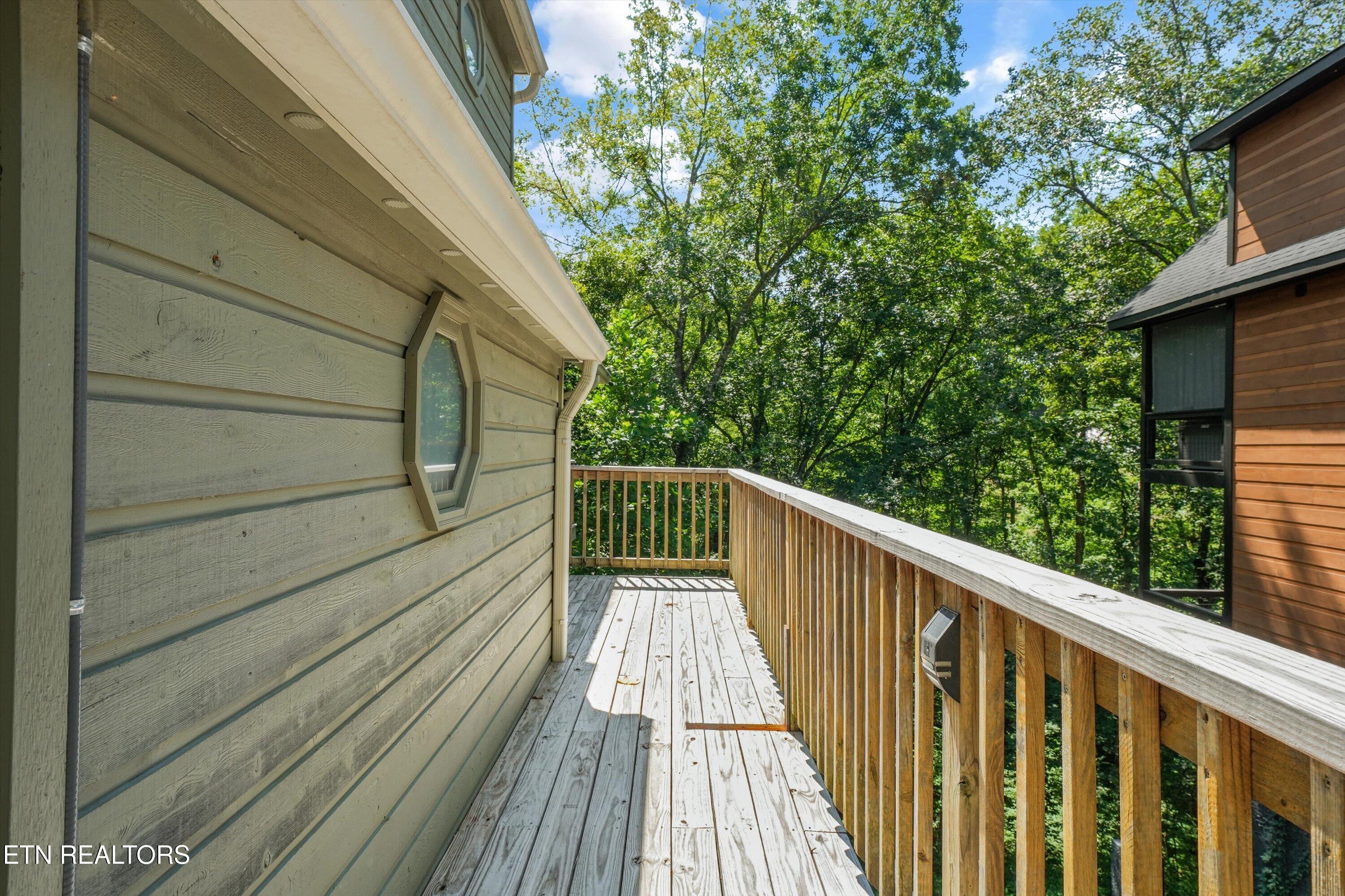 333 Woodridge Way Pigeon Forge TN 37863