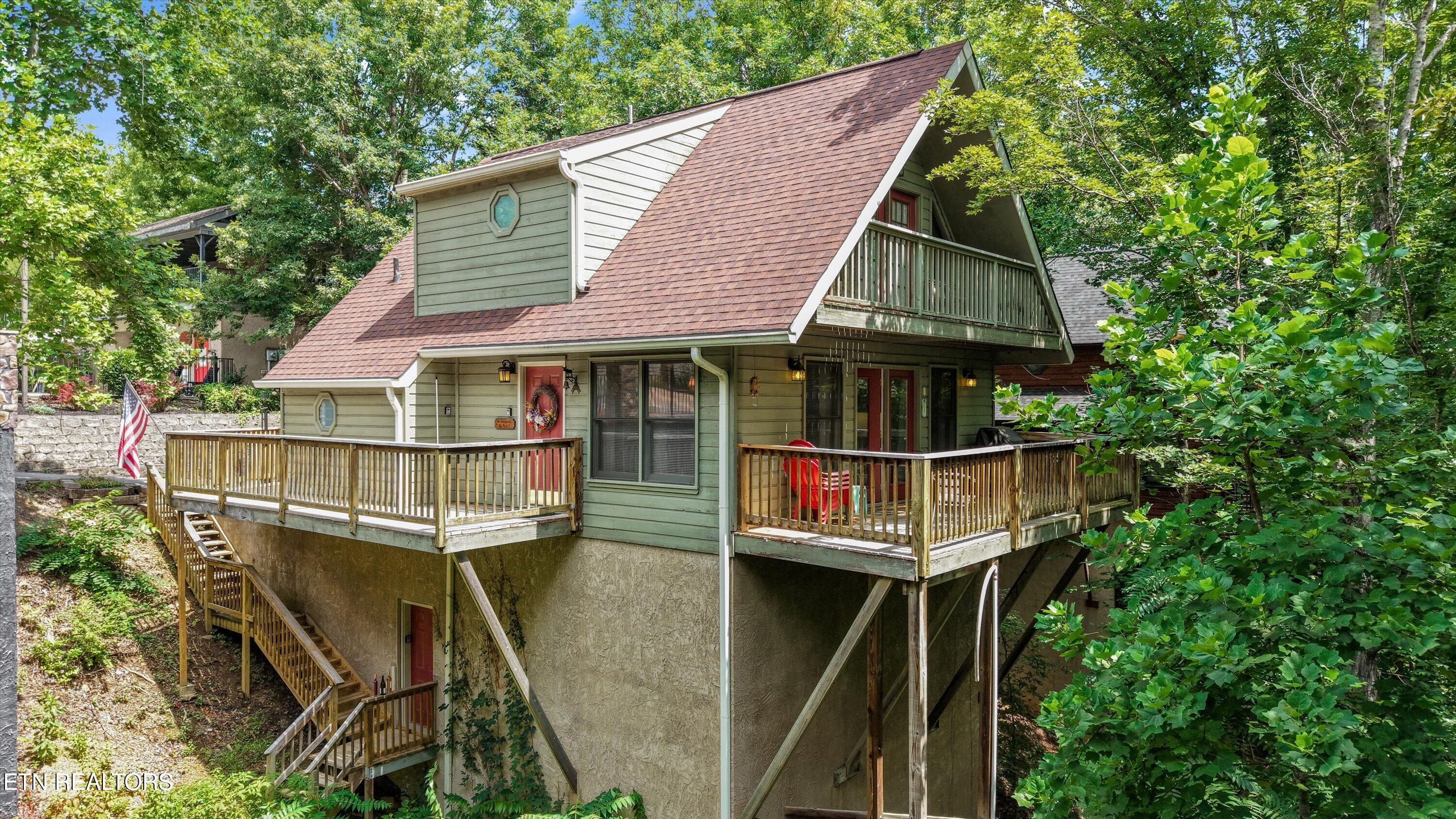 333 Woodridge Way Pigeon Forge TN 37863