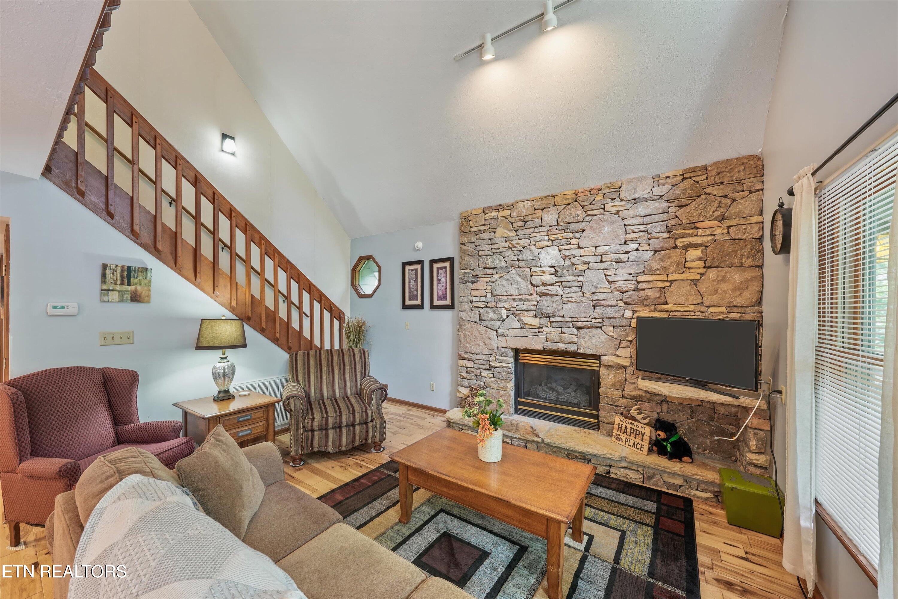 333 Woodridge Way Pigeon Forge TN 37863