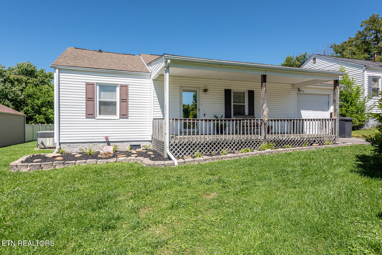 2715 Blount Avenue Maryville TN 37804