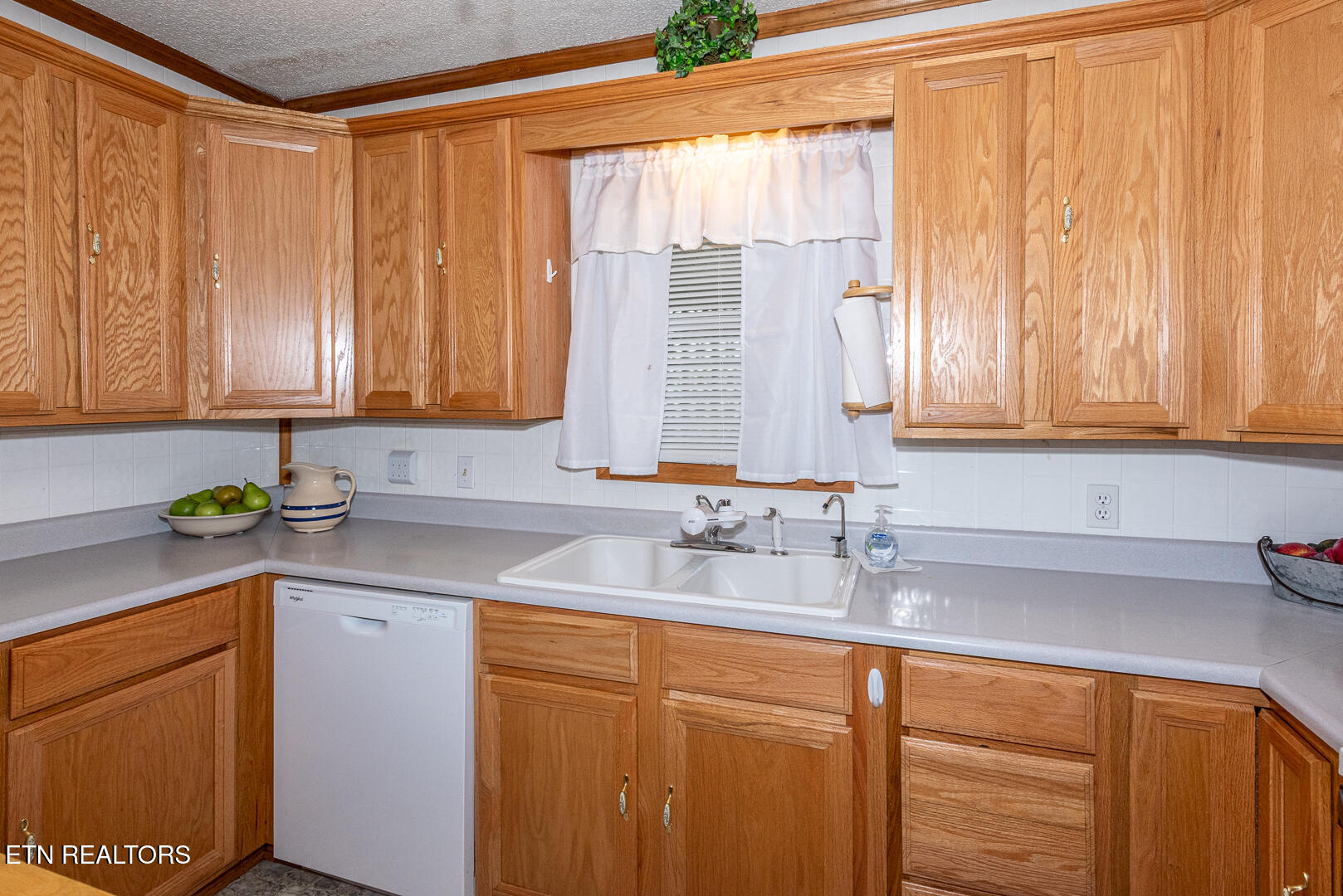 2715 Blount Avenue Maryville TN 37804