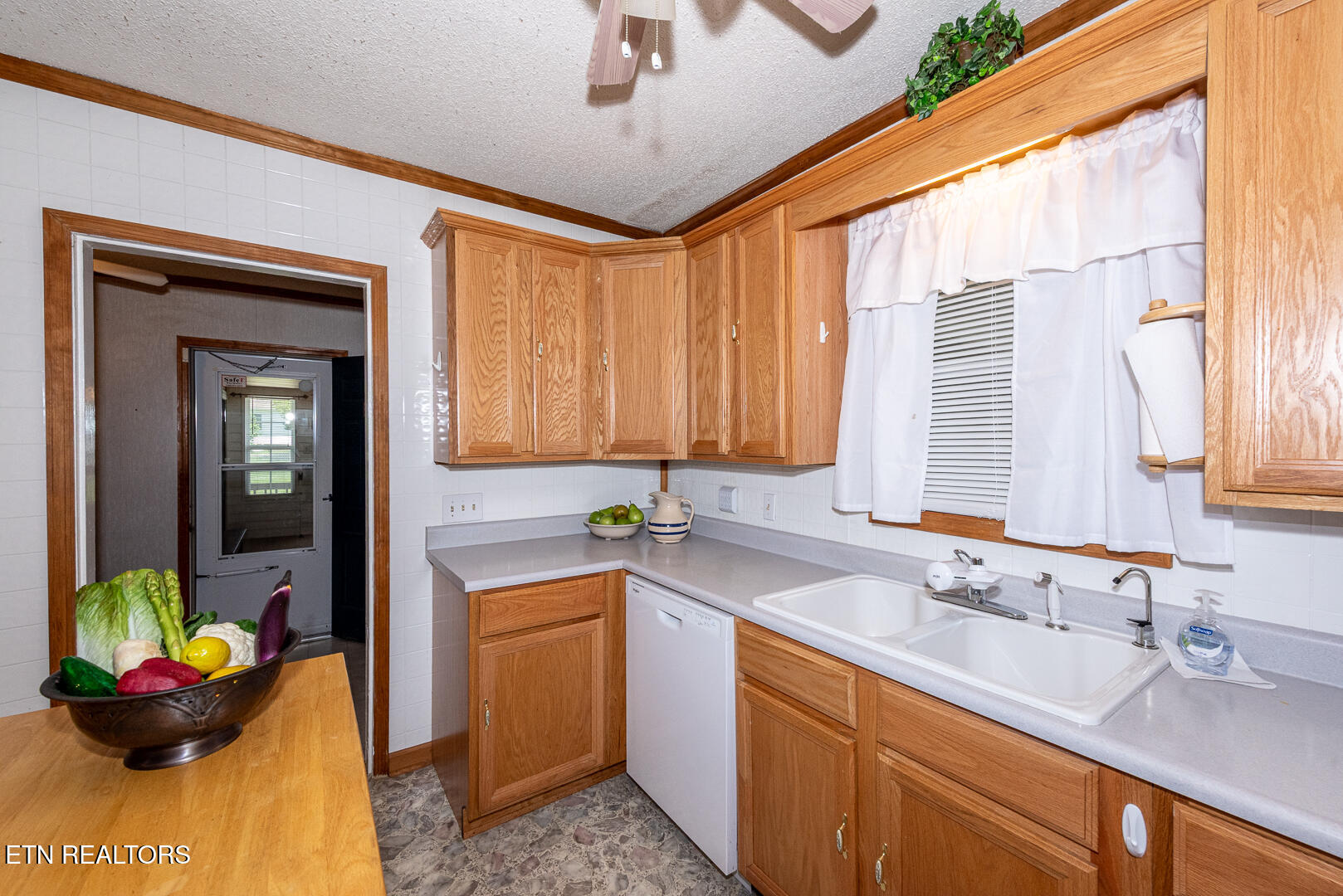 2715 Blount Avenue Maryville TN 37804